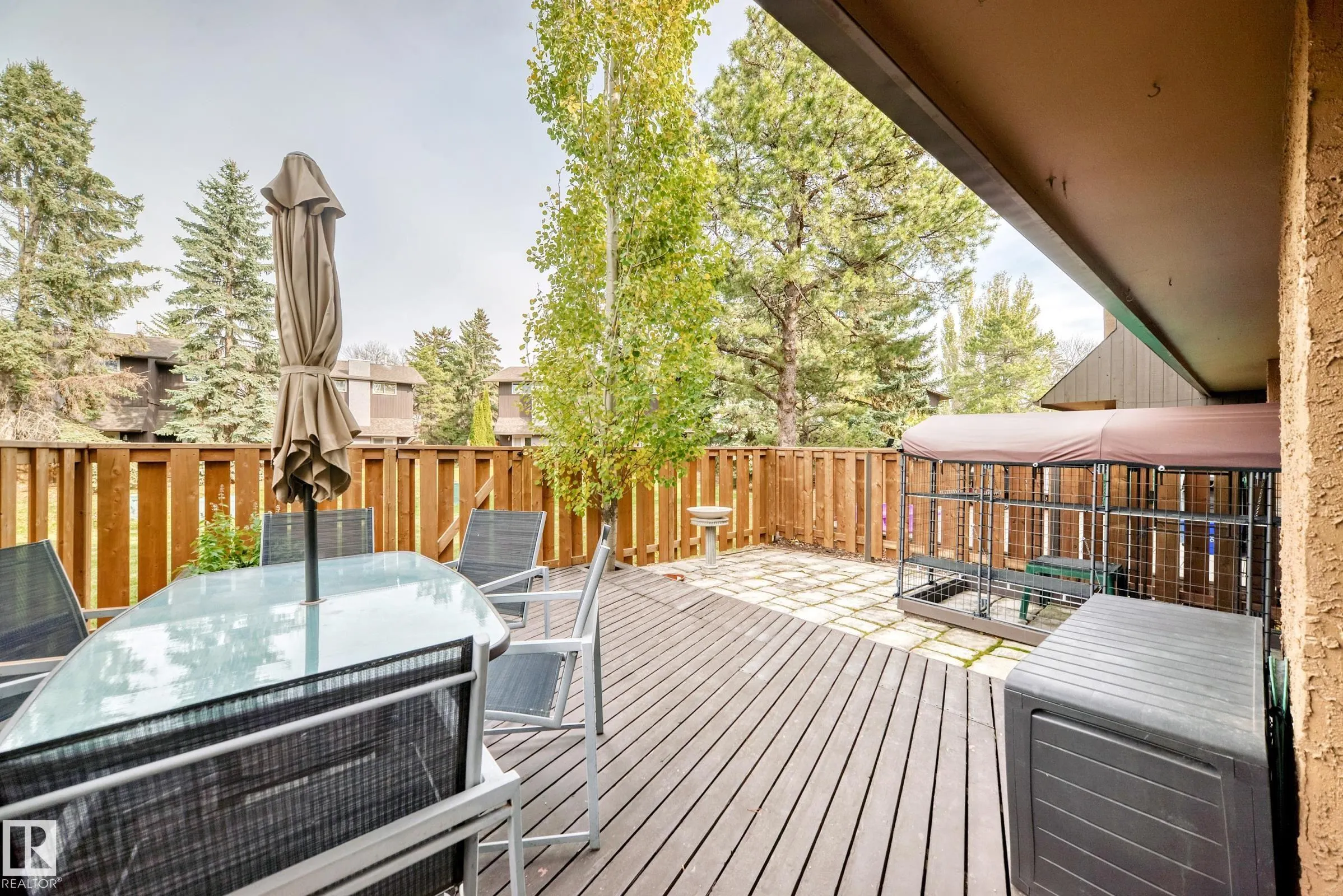 53 GLAEWYN Estates