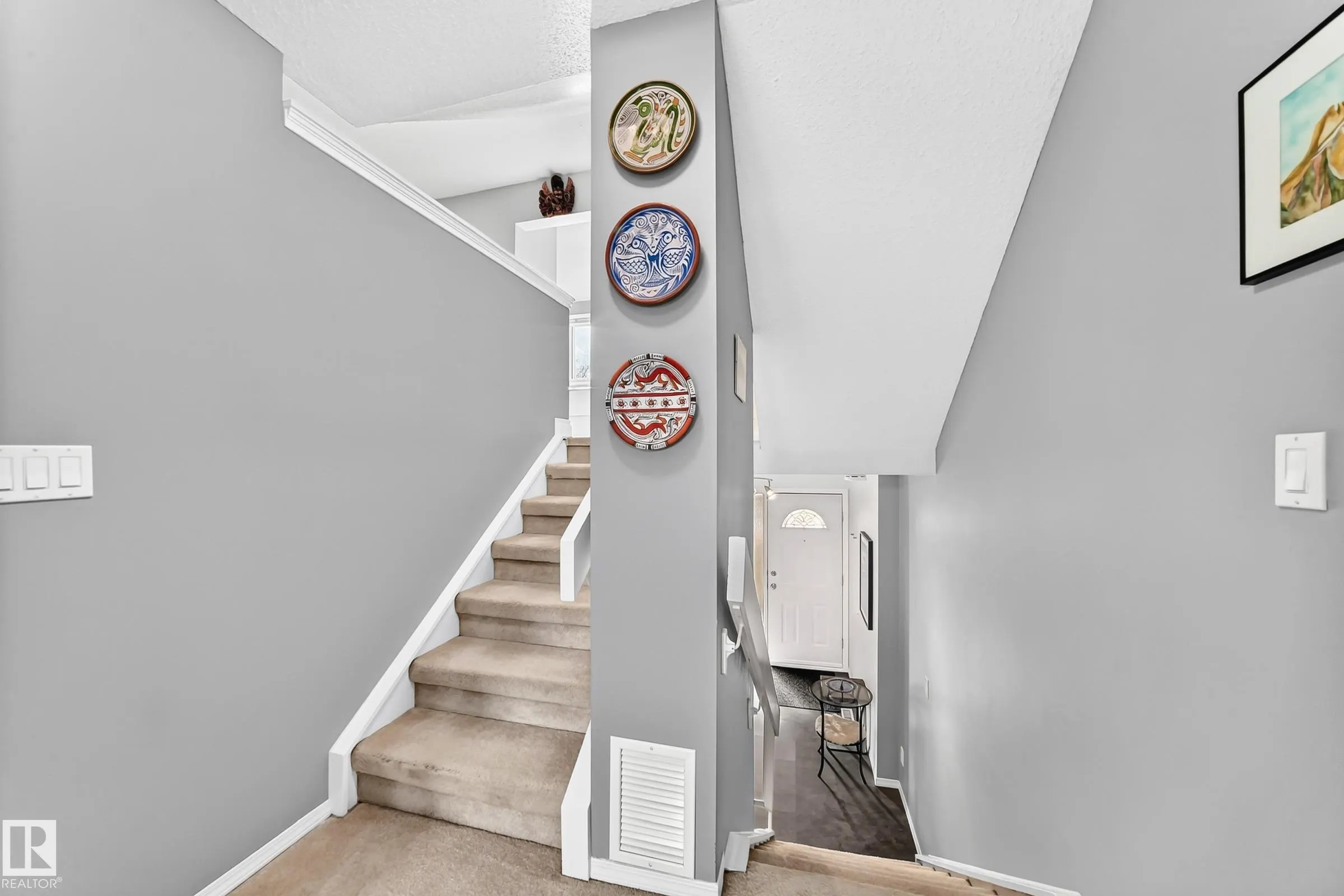 53 GLAEWYN Estates