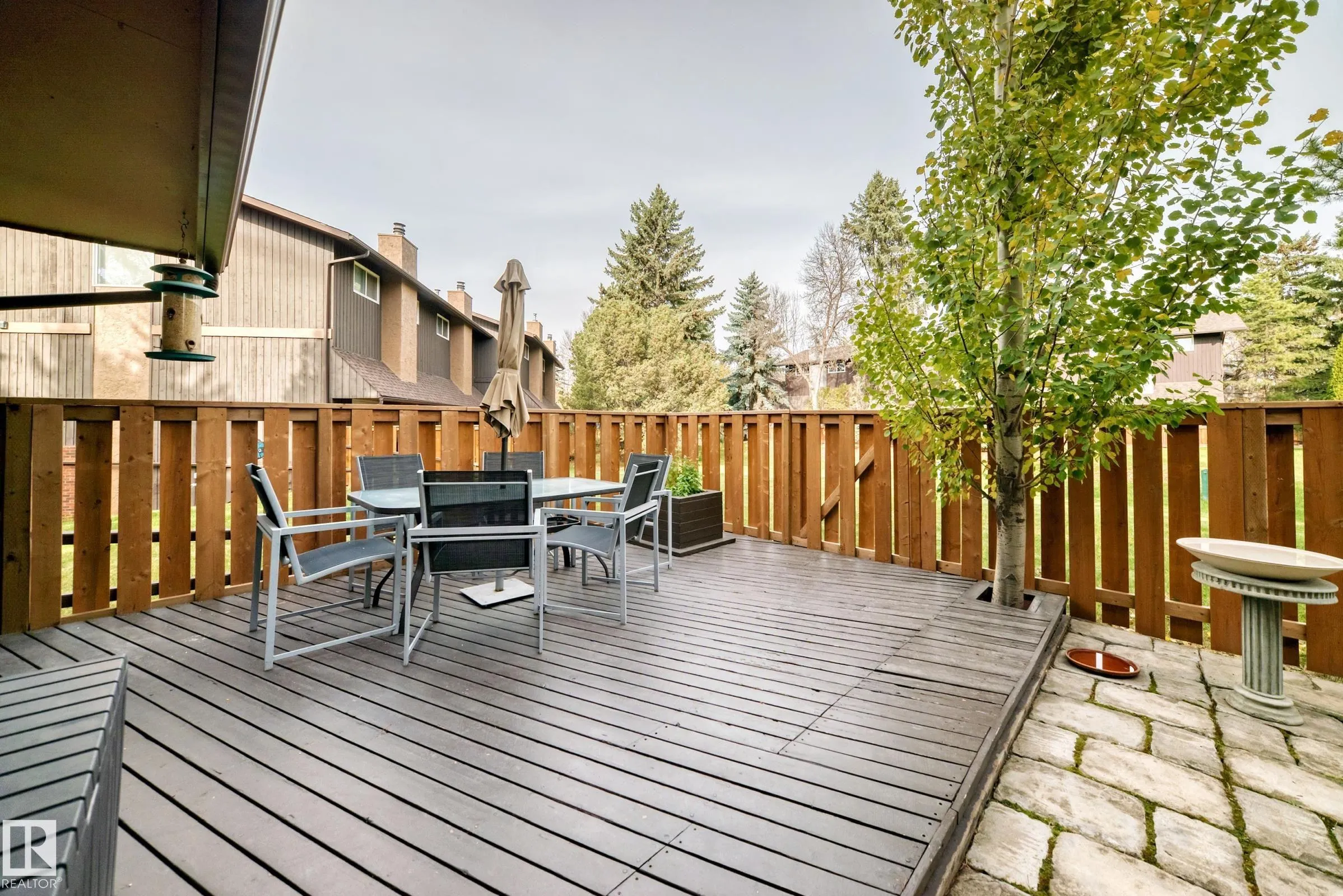 53 GLAEWYN Estates