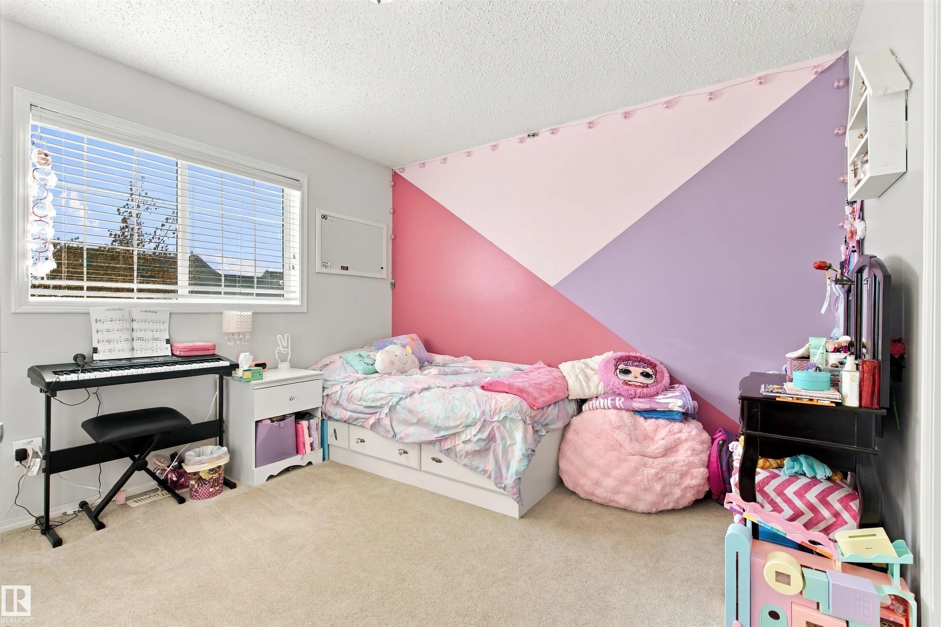 3801 42 Ave
