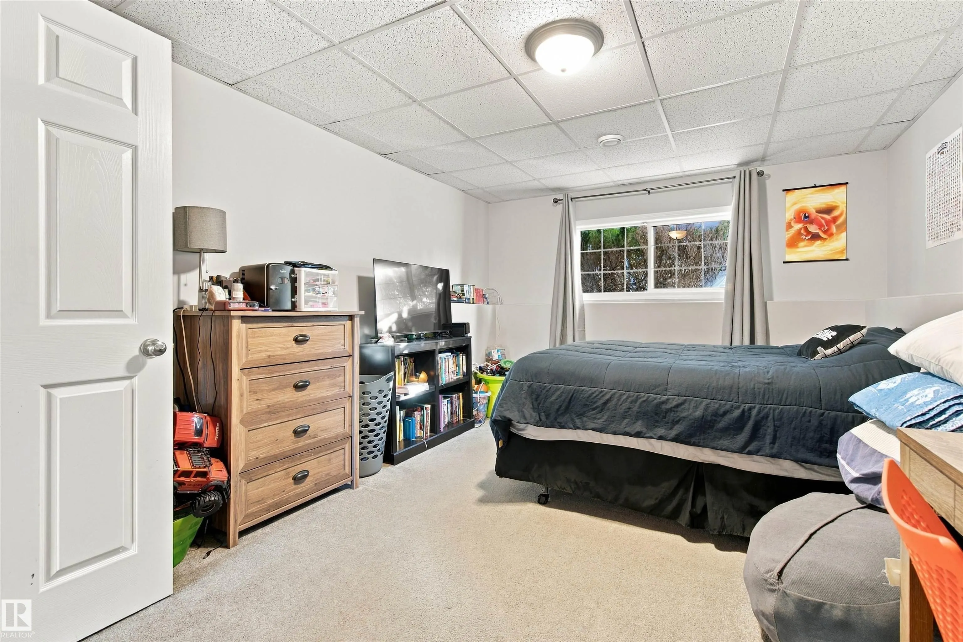 3801 42 Ave