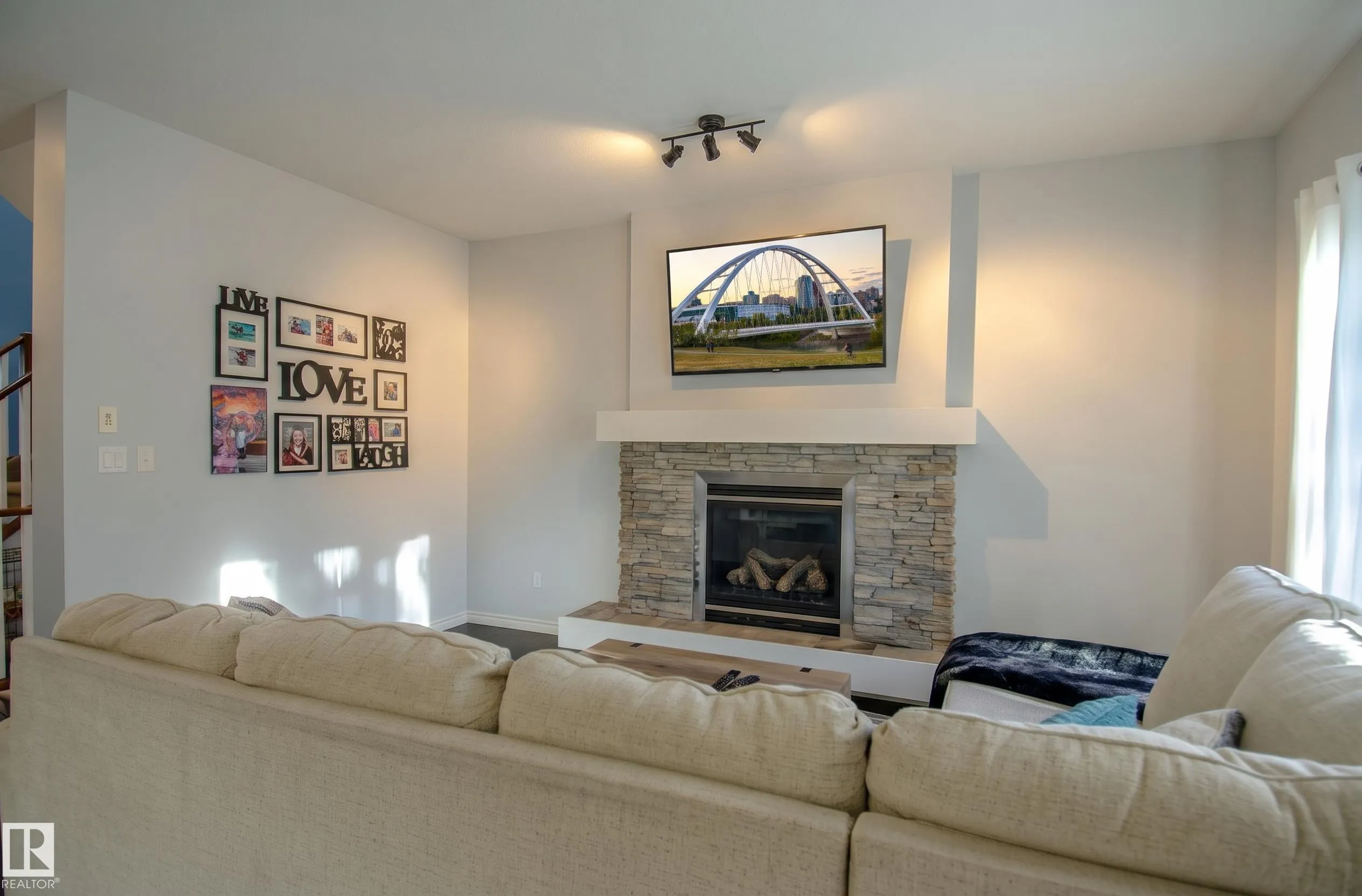 247 SECORD Drive