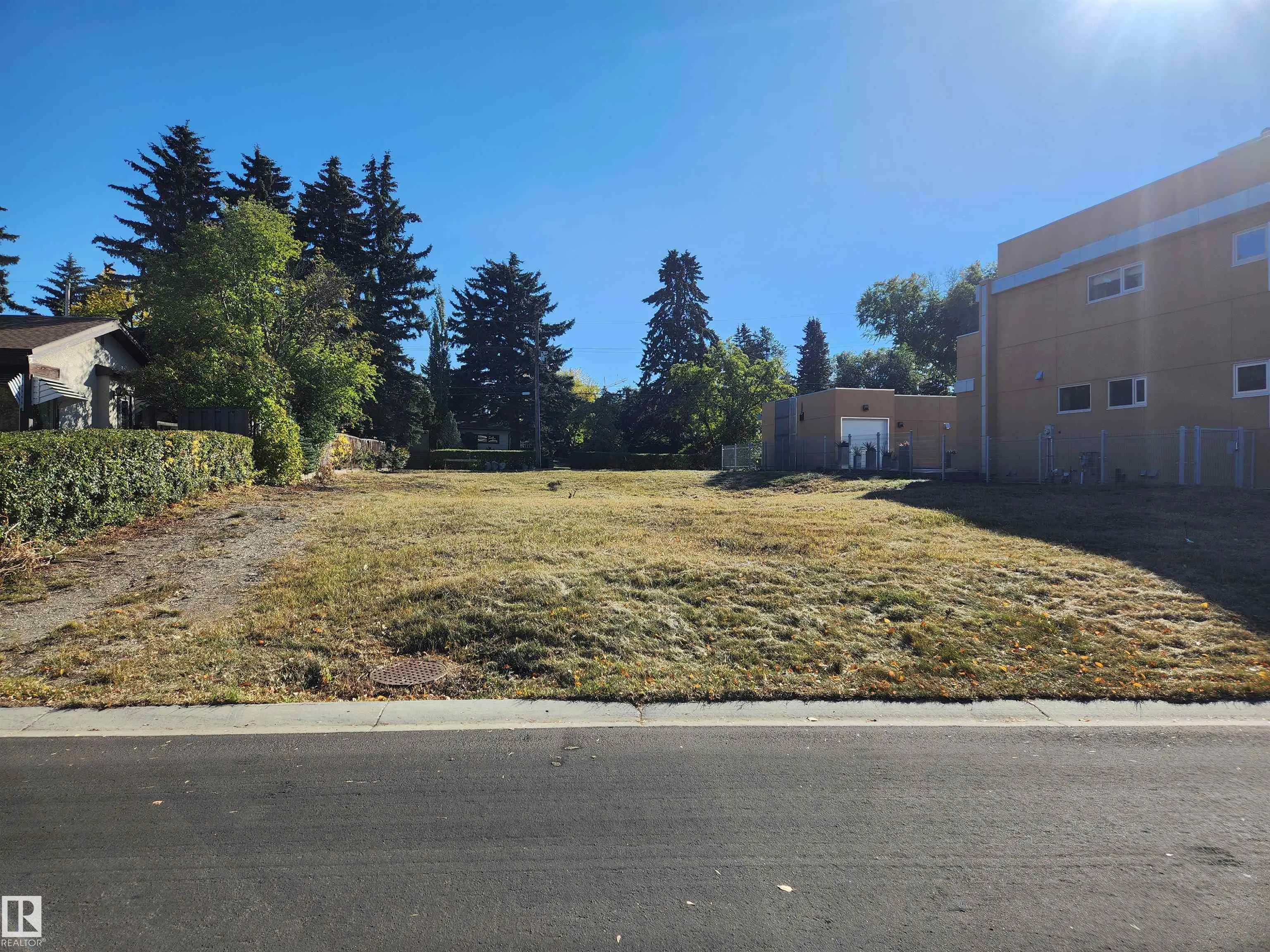 9019 SASKATCHEWAN Drive