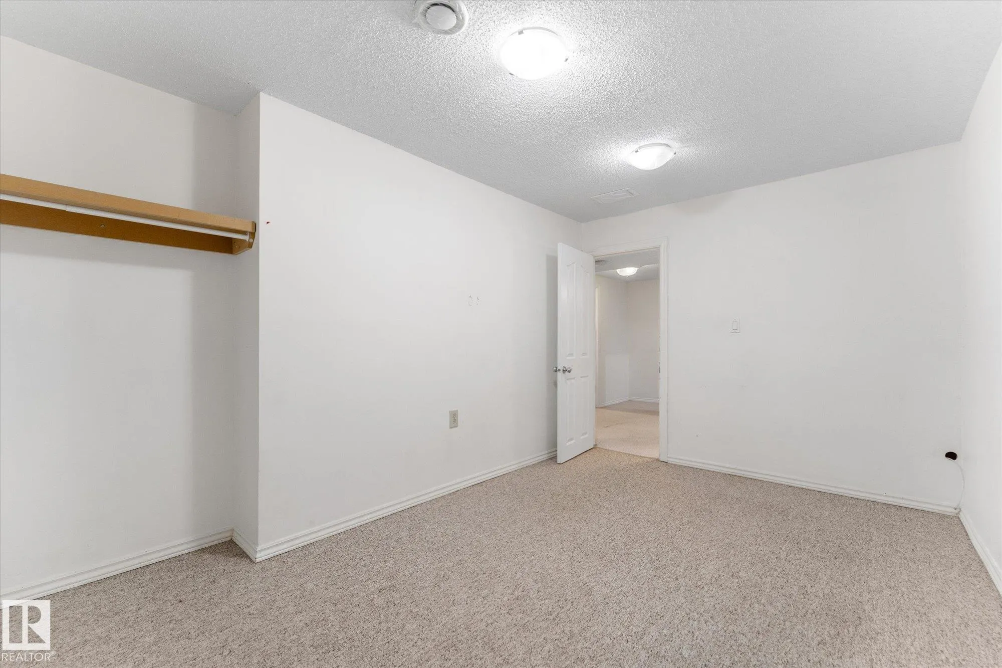 109 ROYAL Terrace