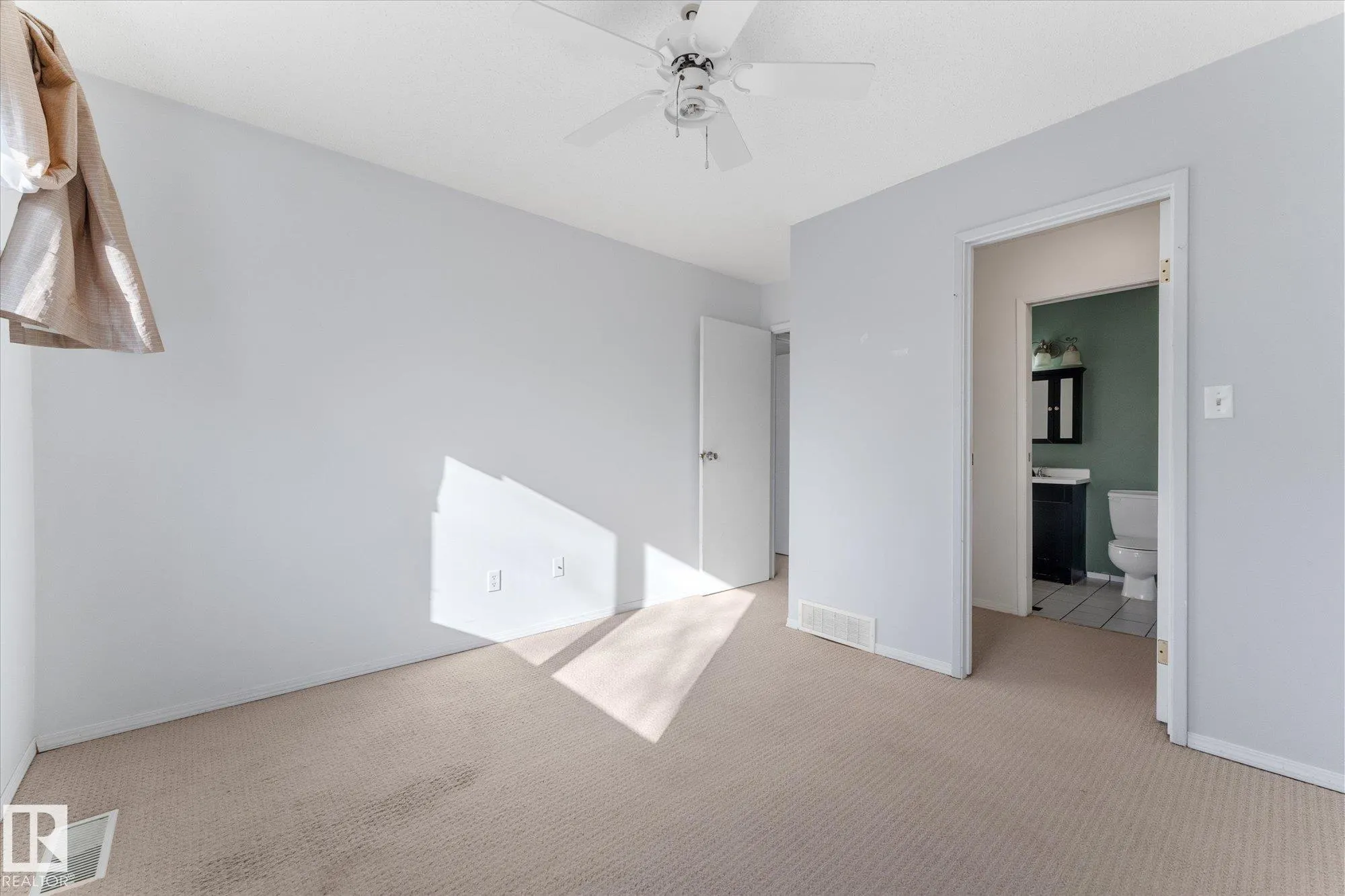 109 ROYAL Terrace