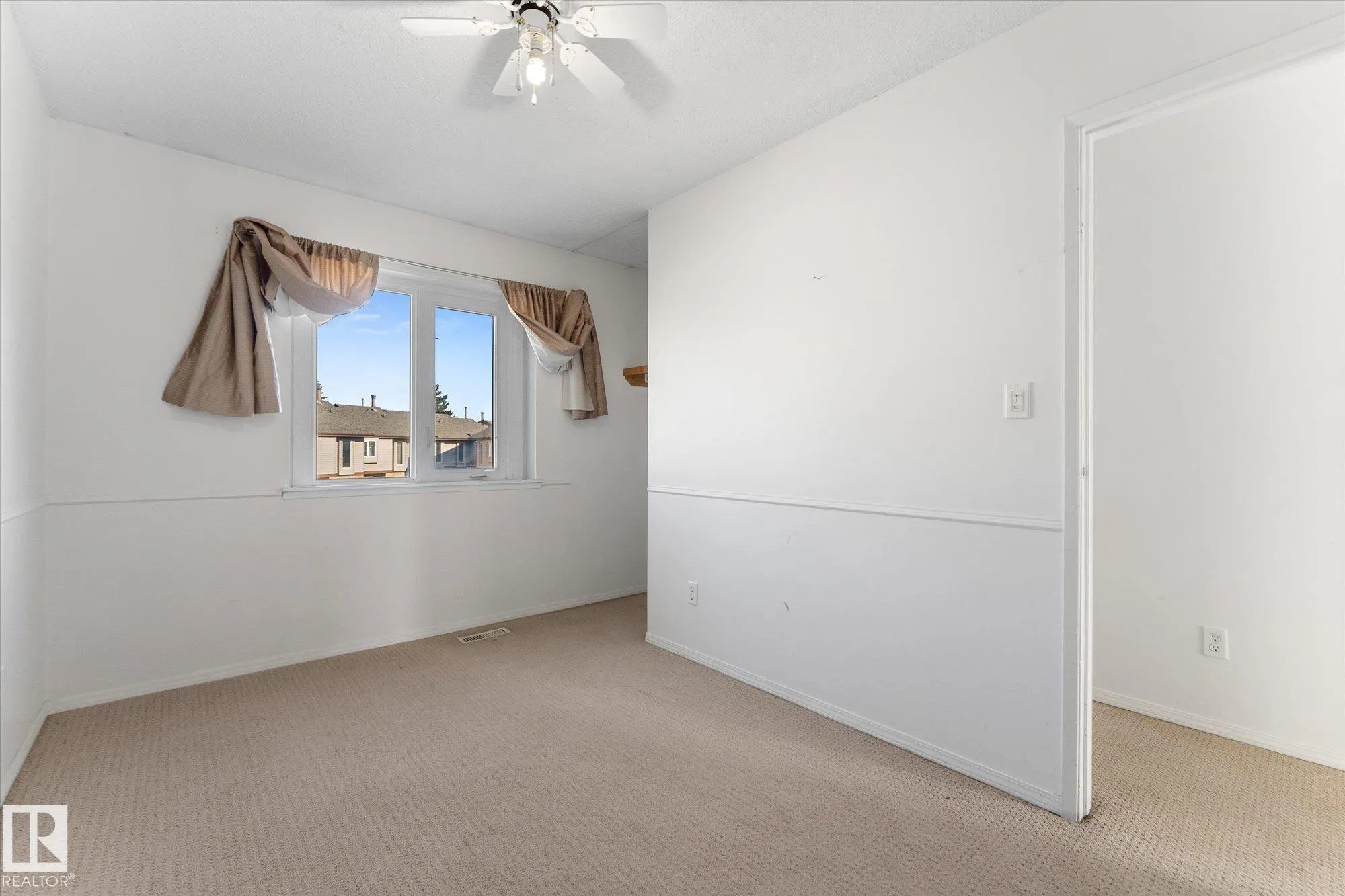 109 ROYAL Terrace