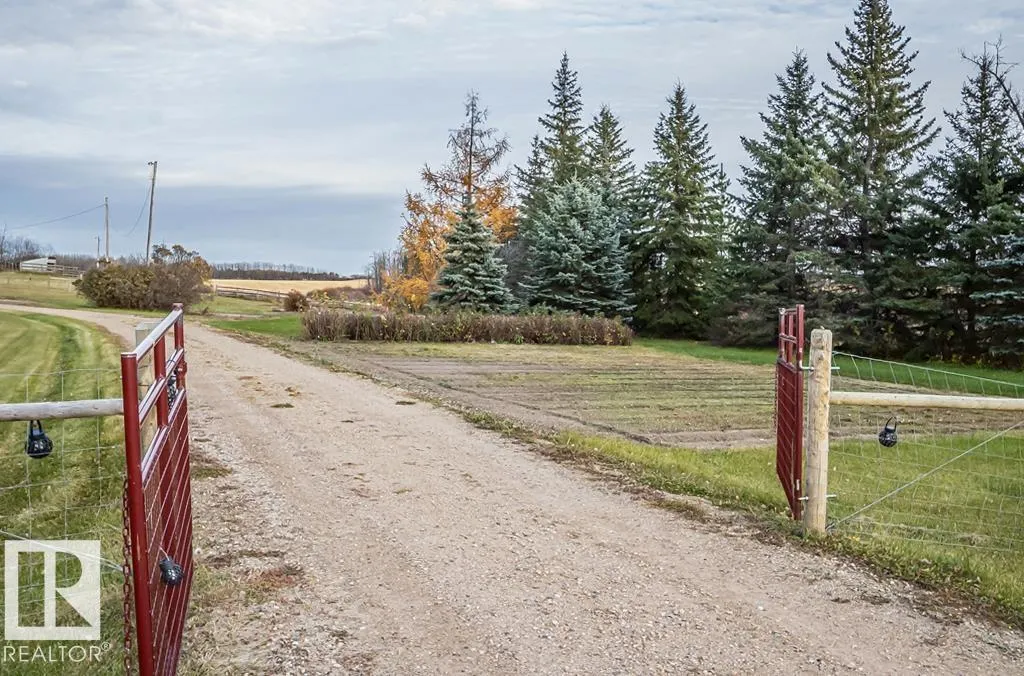 A & B 61429 Range Road 100