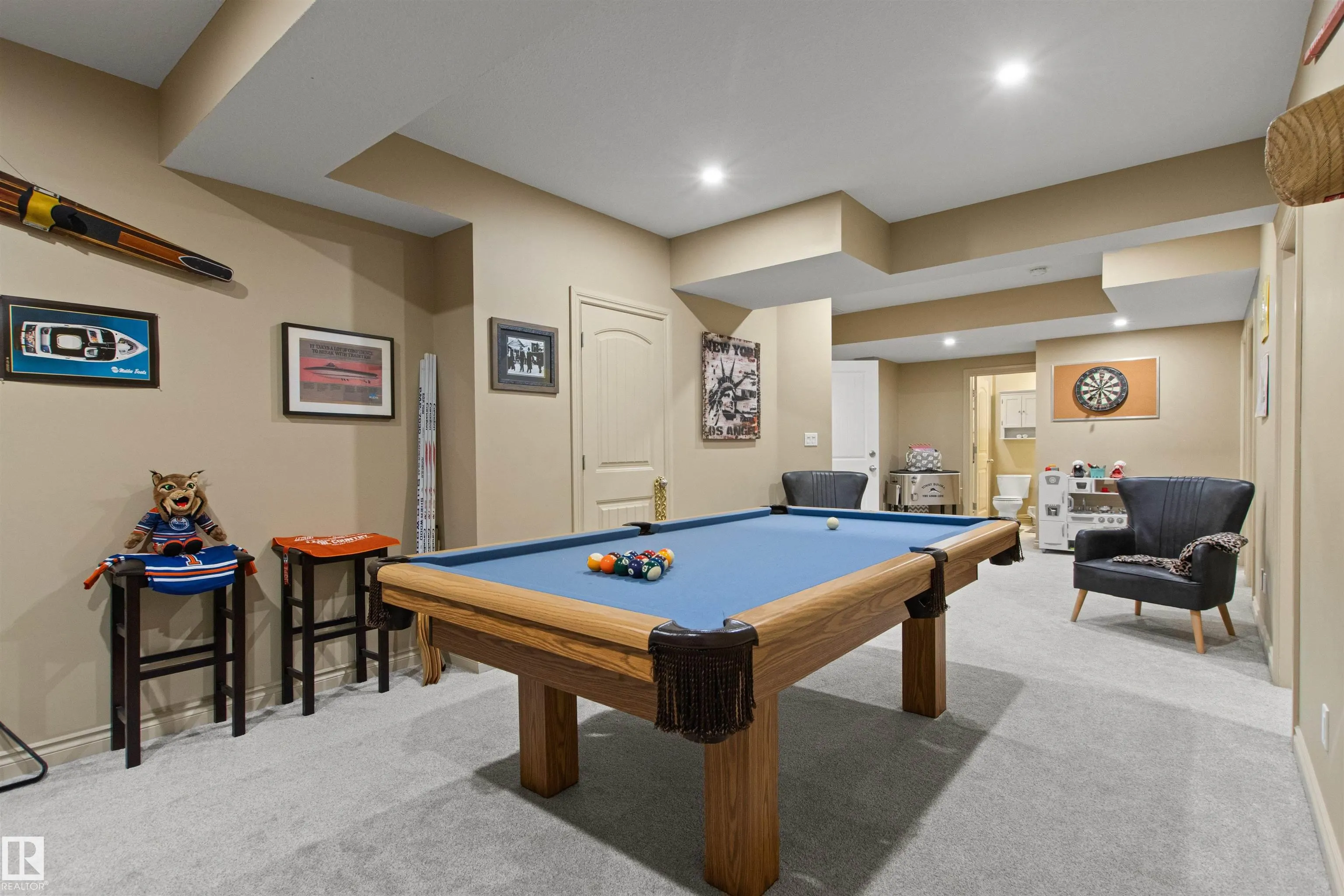 408 CALLAGHAN Court