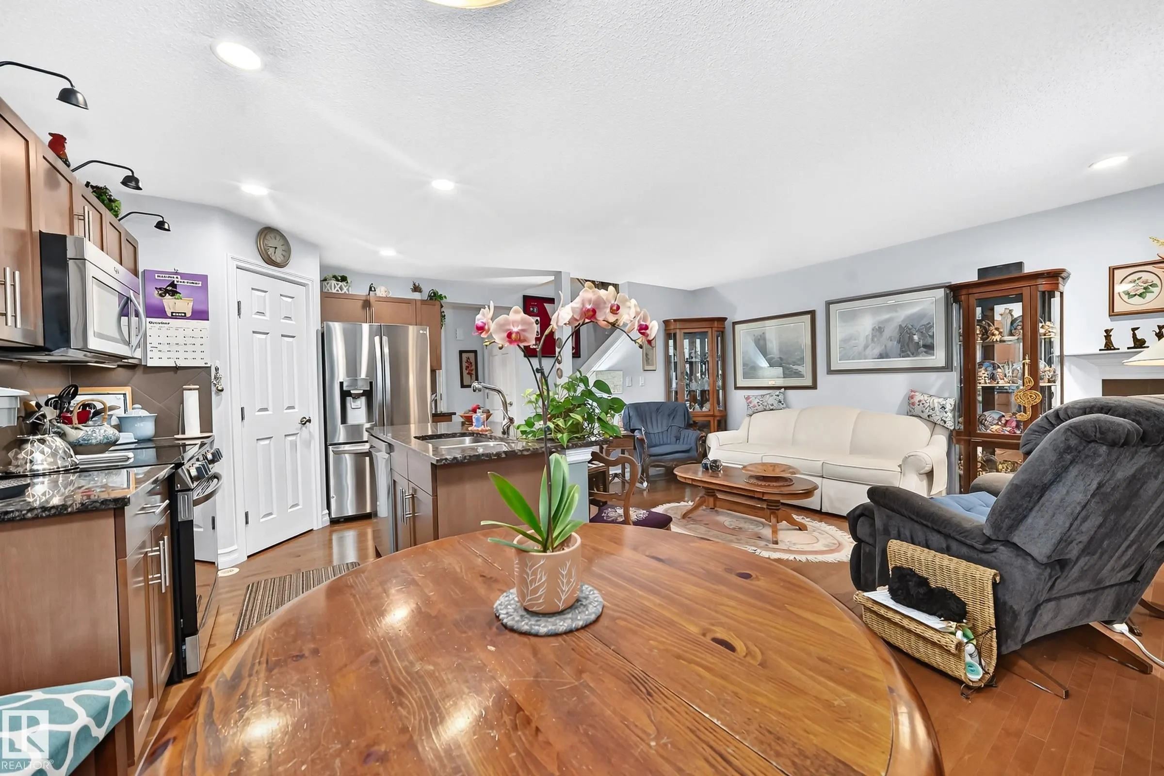 219 CHARLOTTE Way