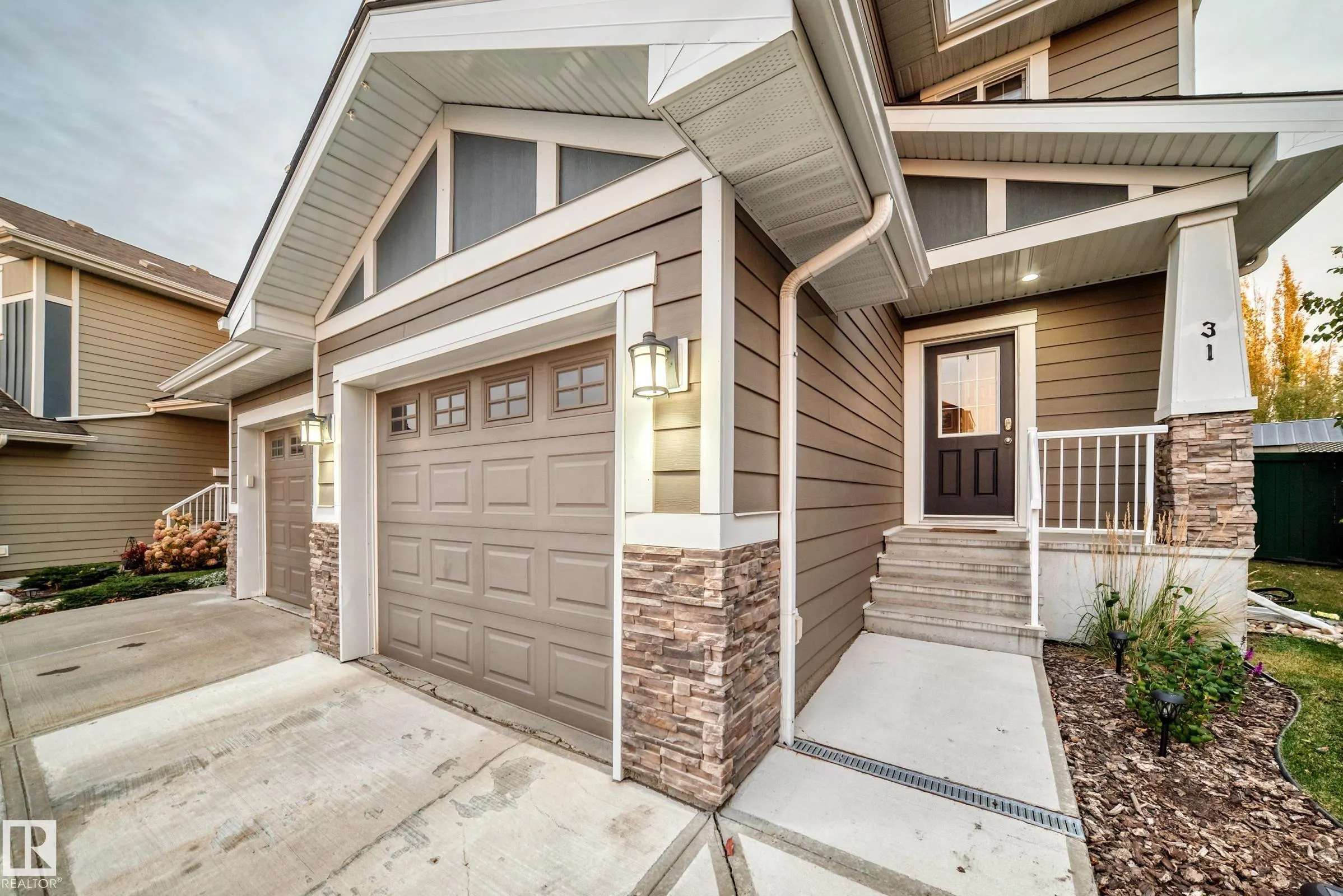 219 CHARLOTTE Way