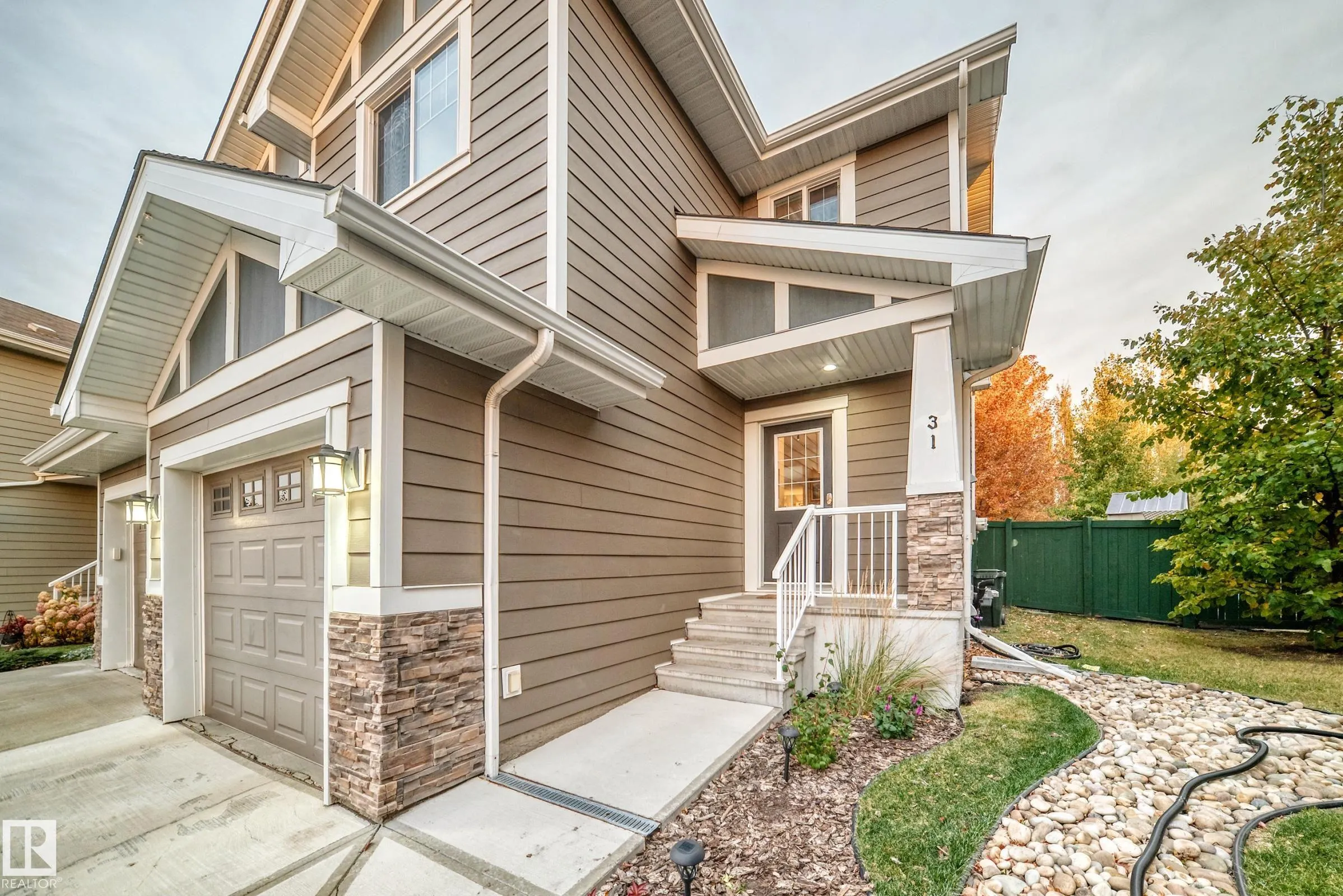 219 CHARLOTTE Way