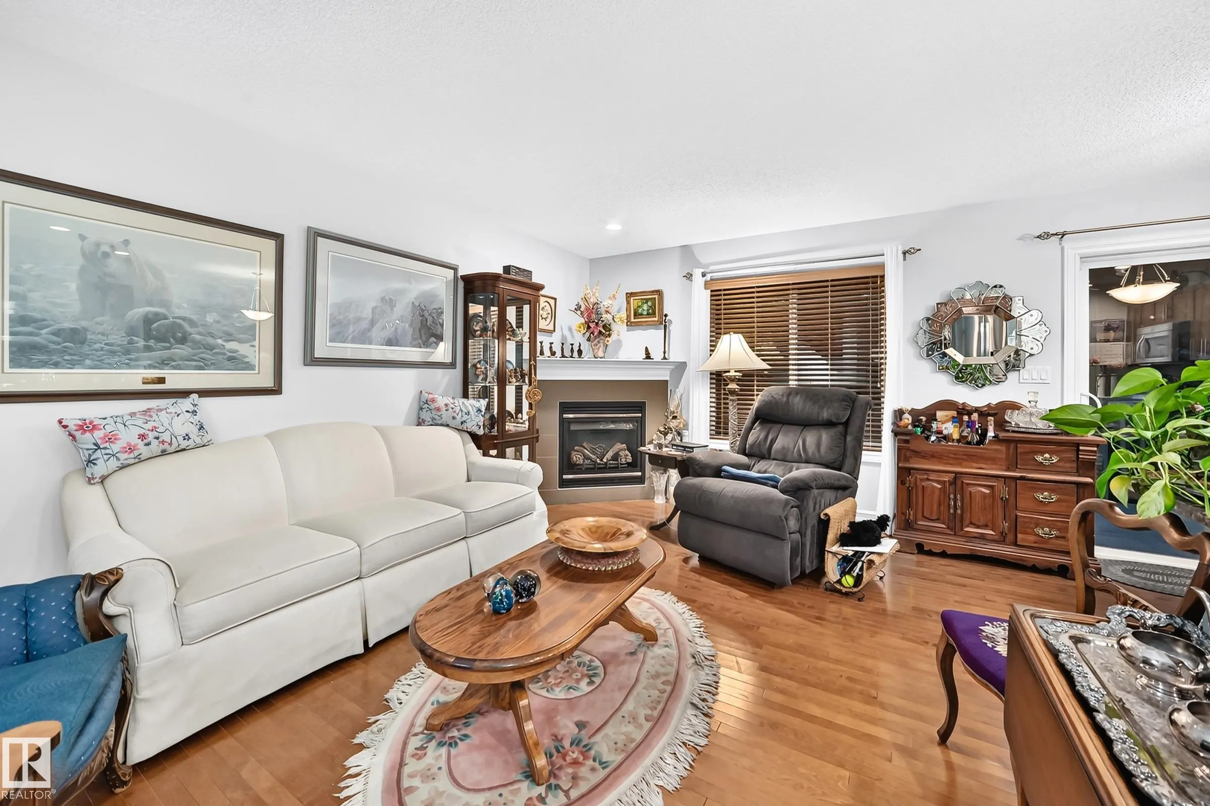 219 CHARLOTTE Way