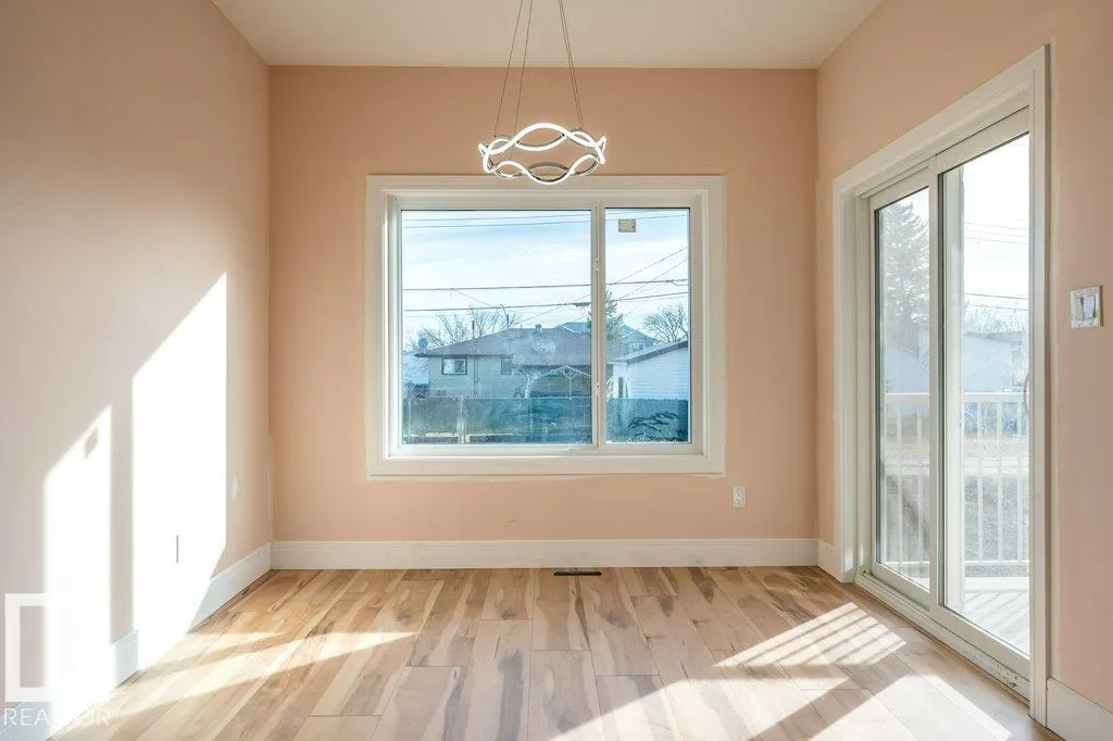 5023 48 Avenue