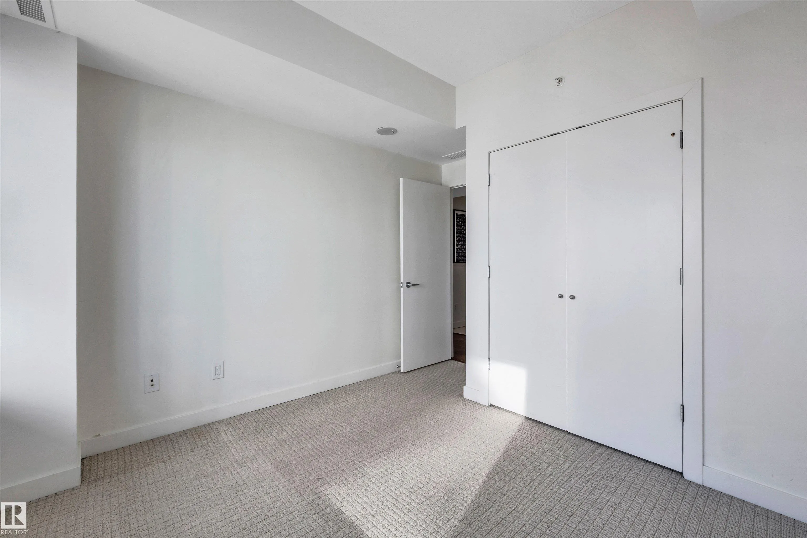 2606 109 Street