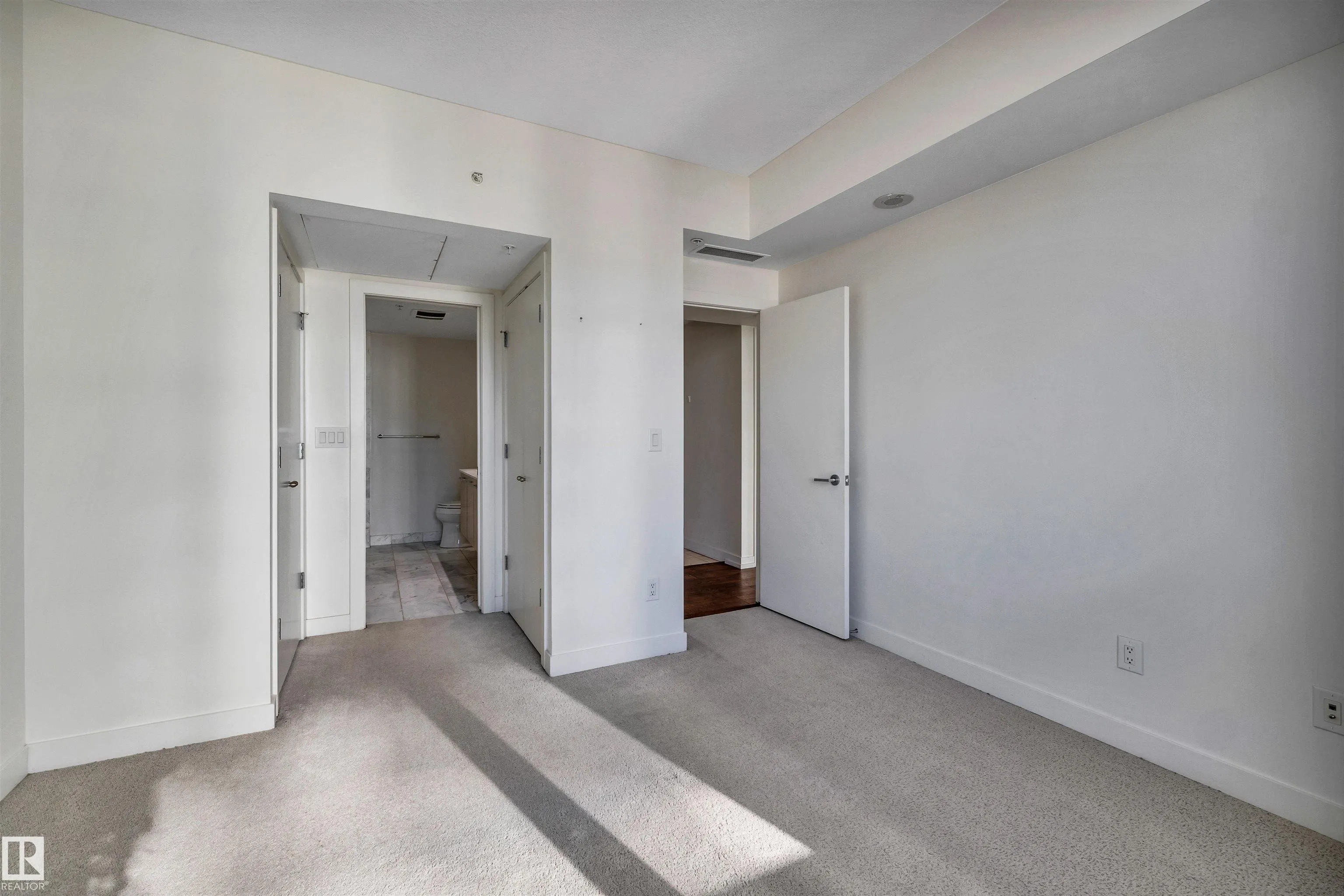2606 109 Street