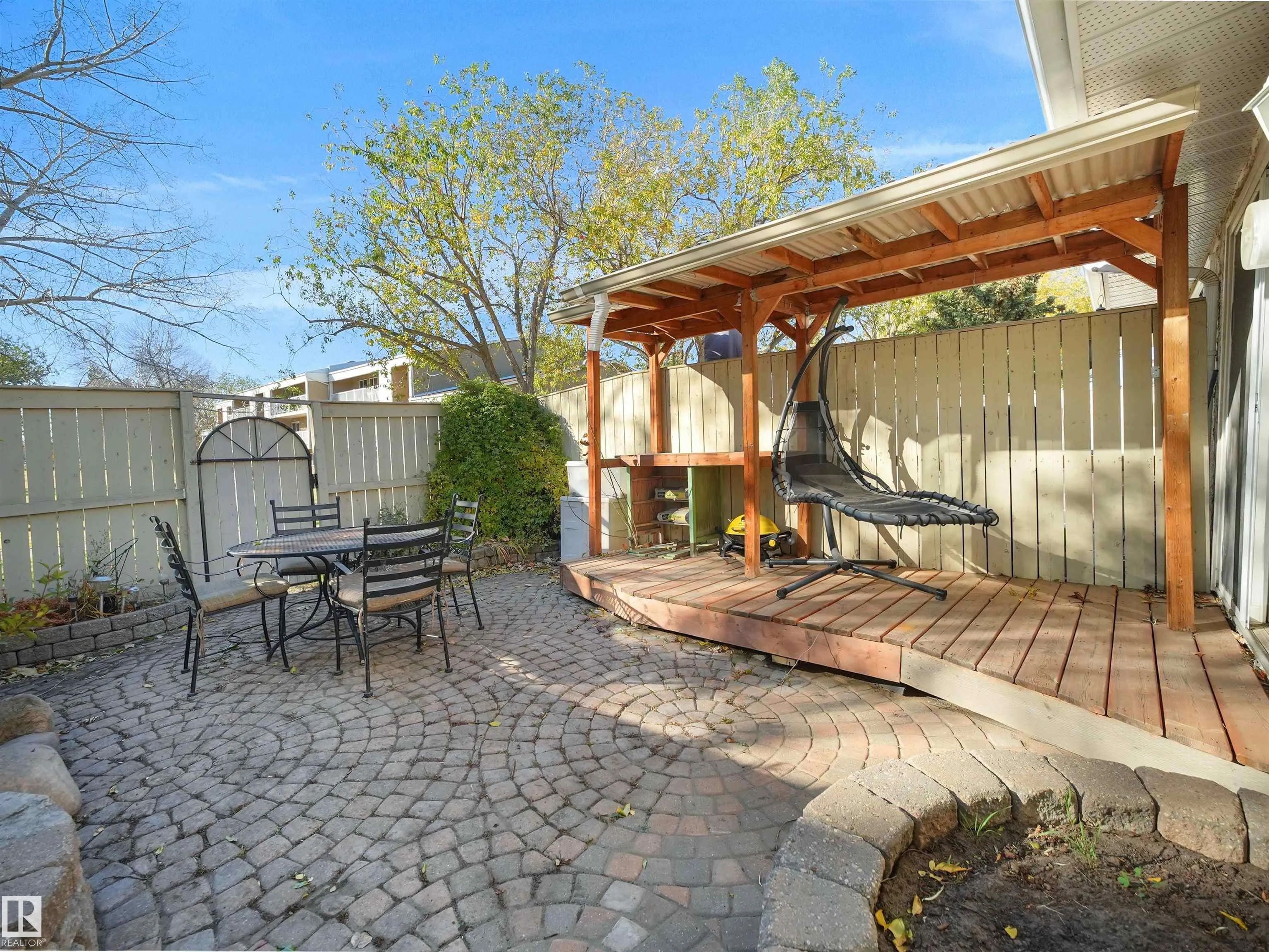 140 CALLINGWOOD Place