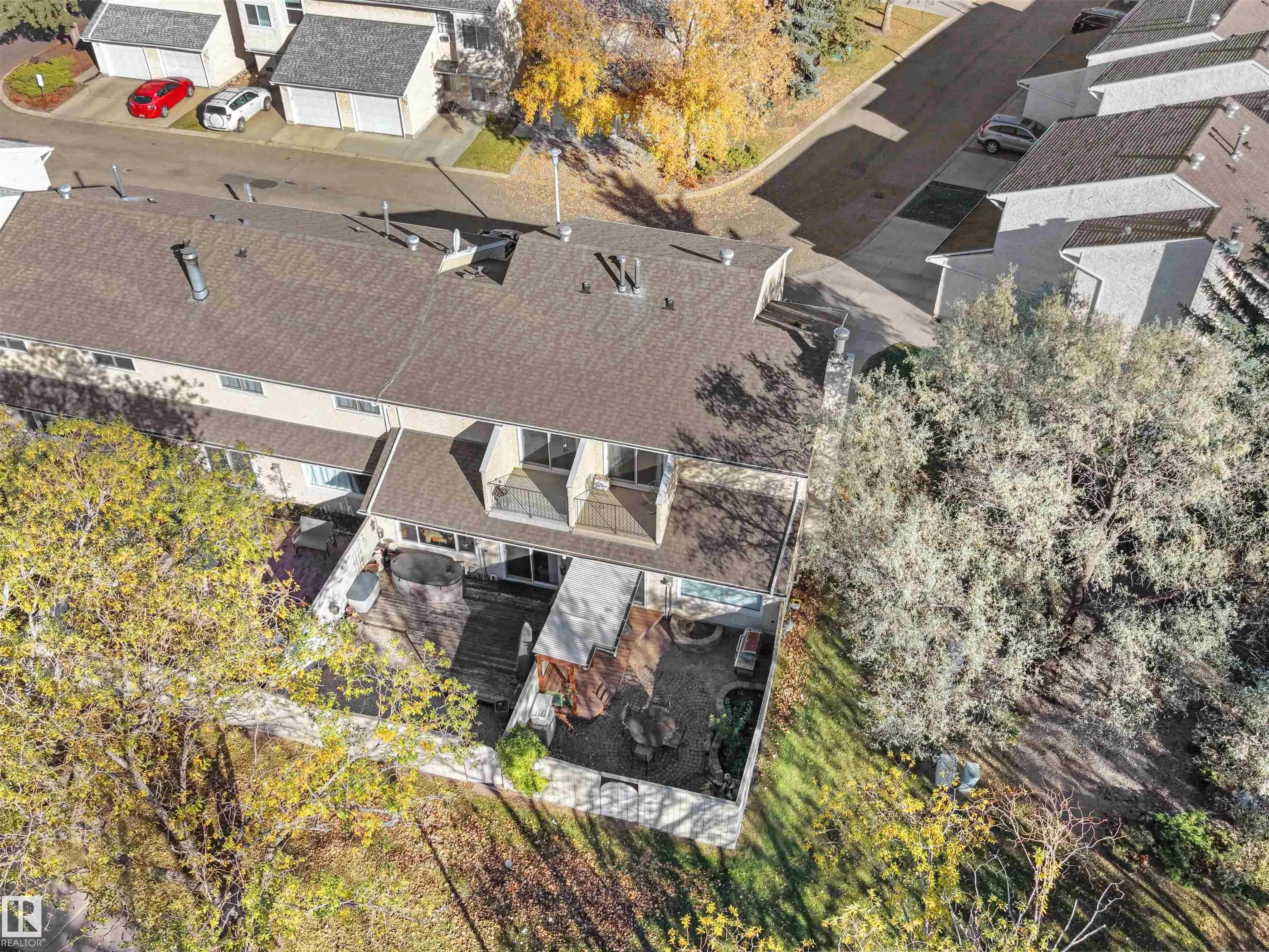 140 CALLINGWOOD Place