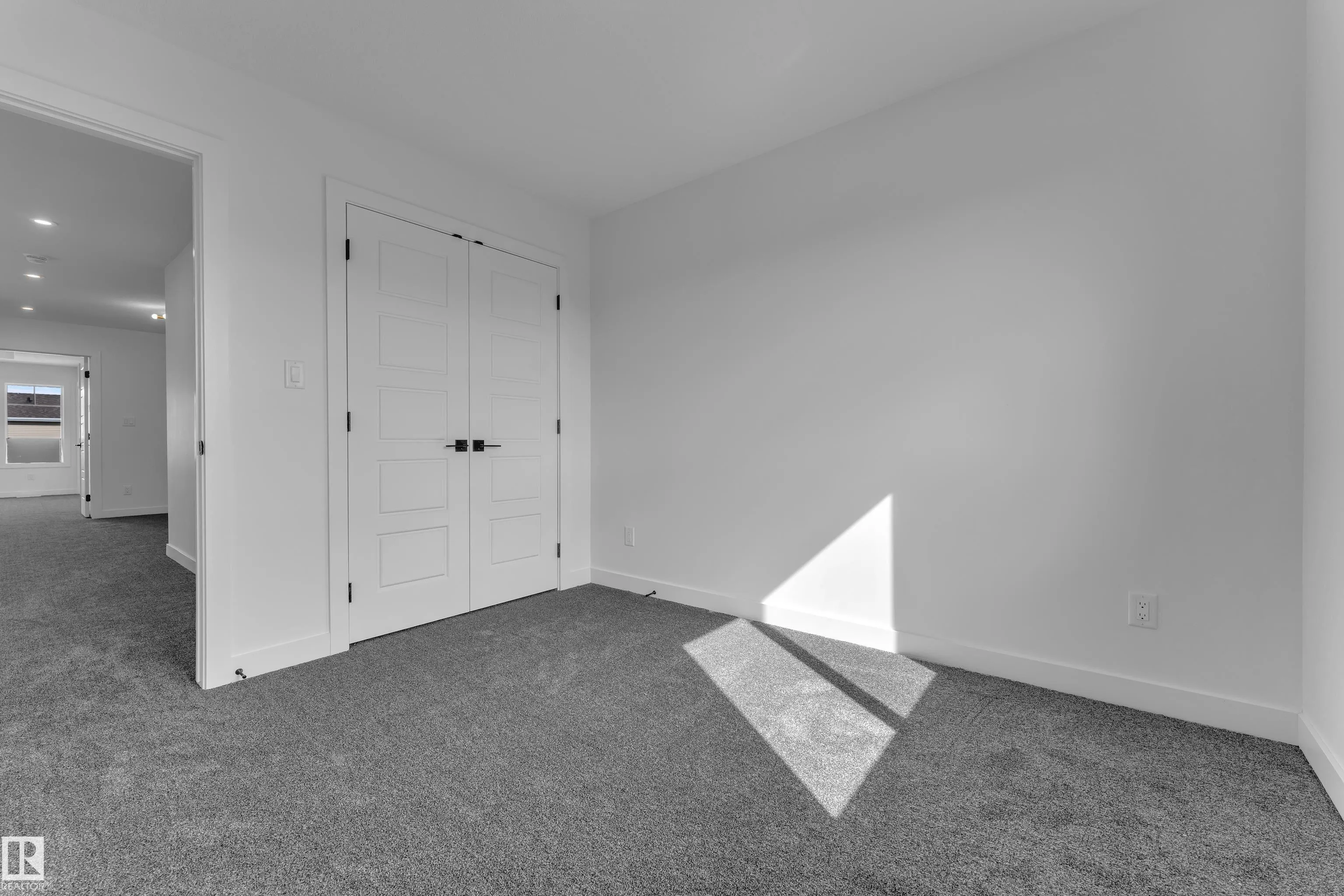 10711 98 Street