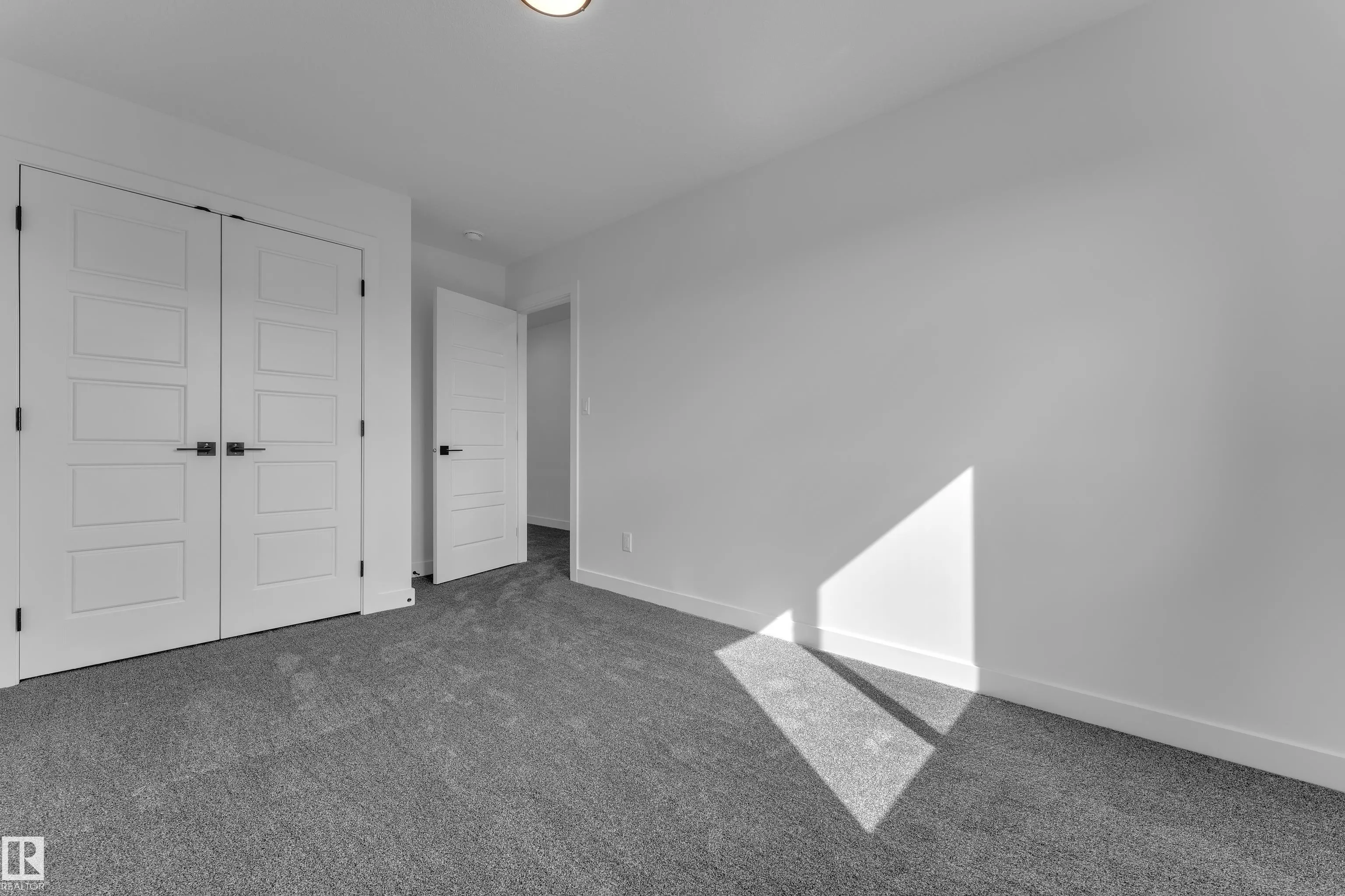 10711 98 Street