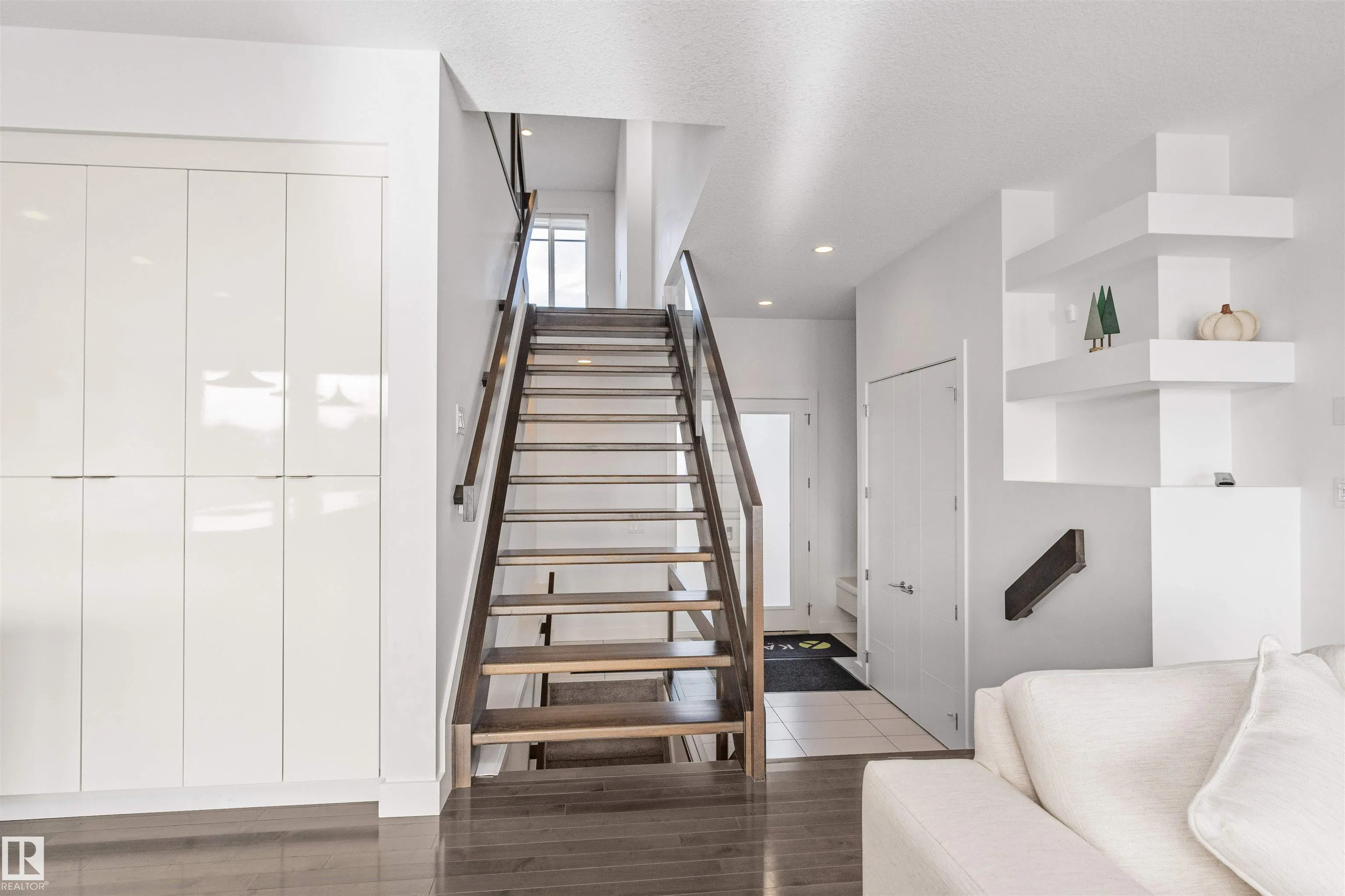 3151 ALLAN Landing