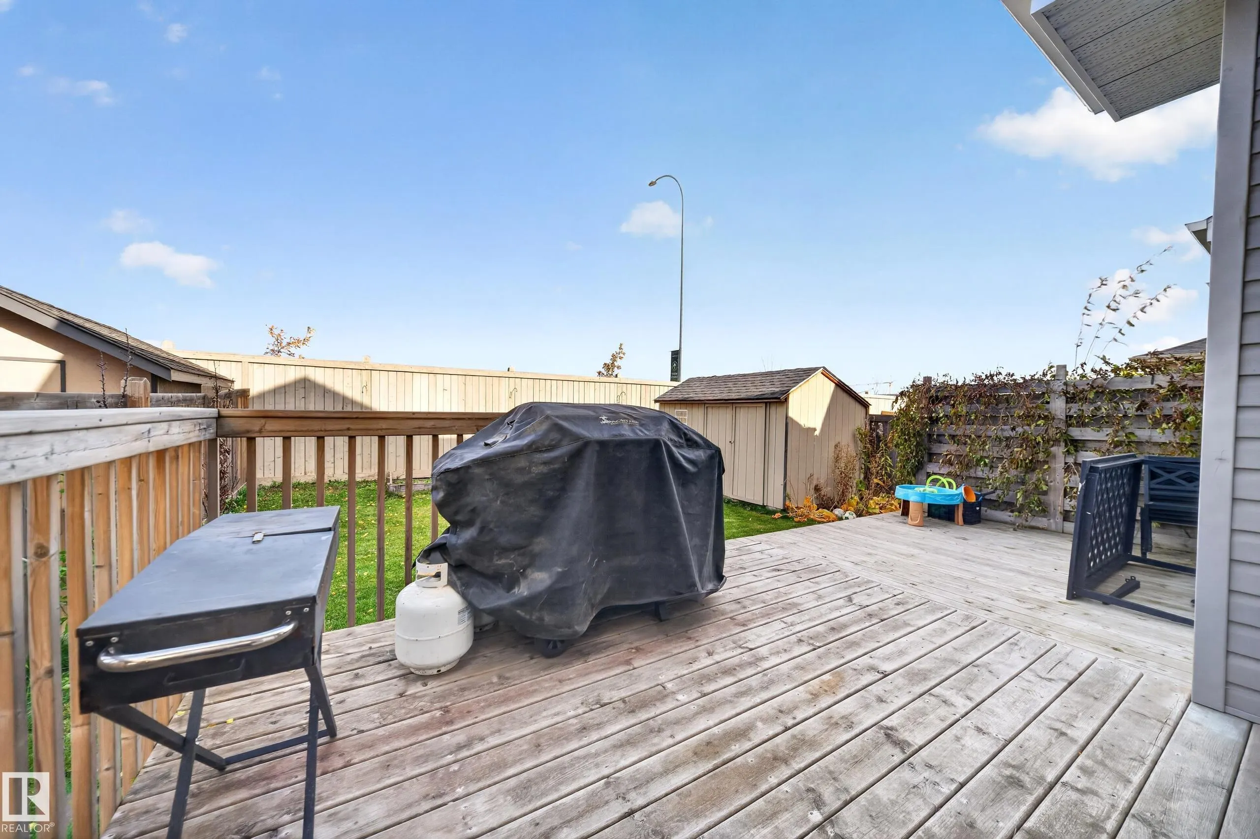 1606 CHAPMAN Way