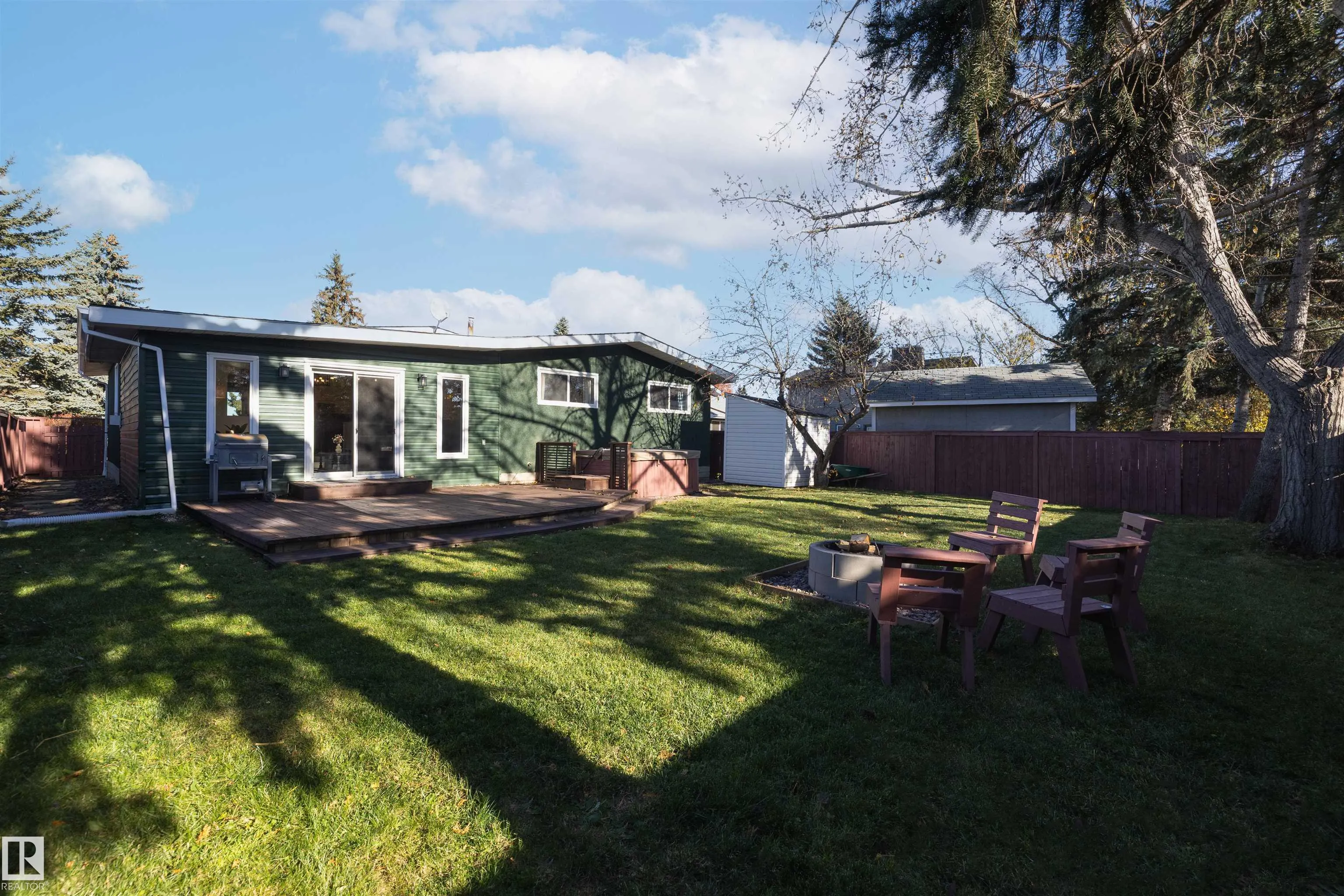 10563 35 AVE