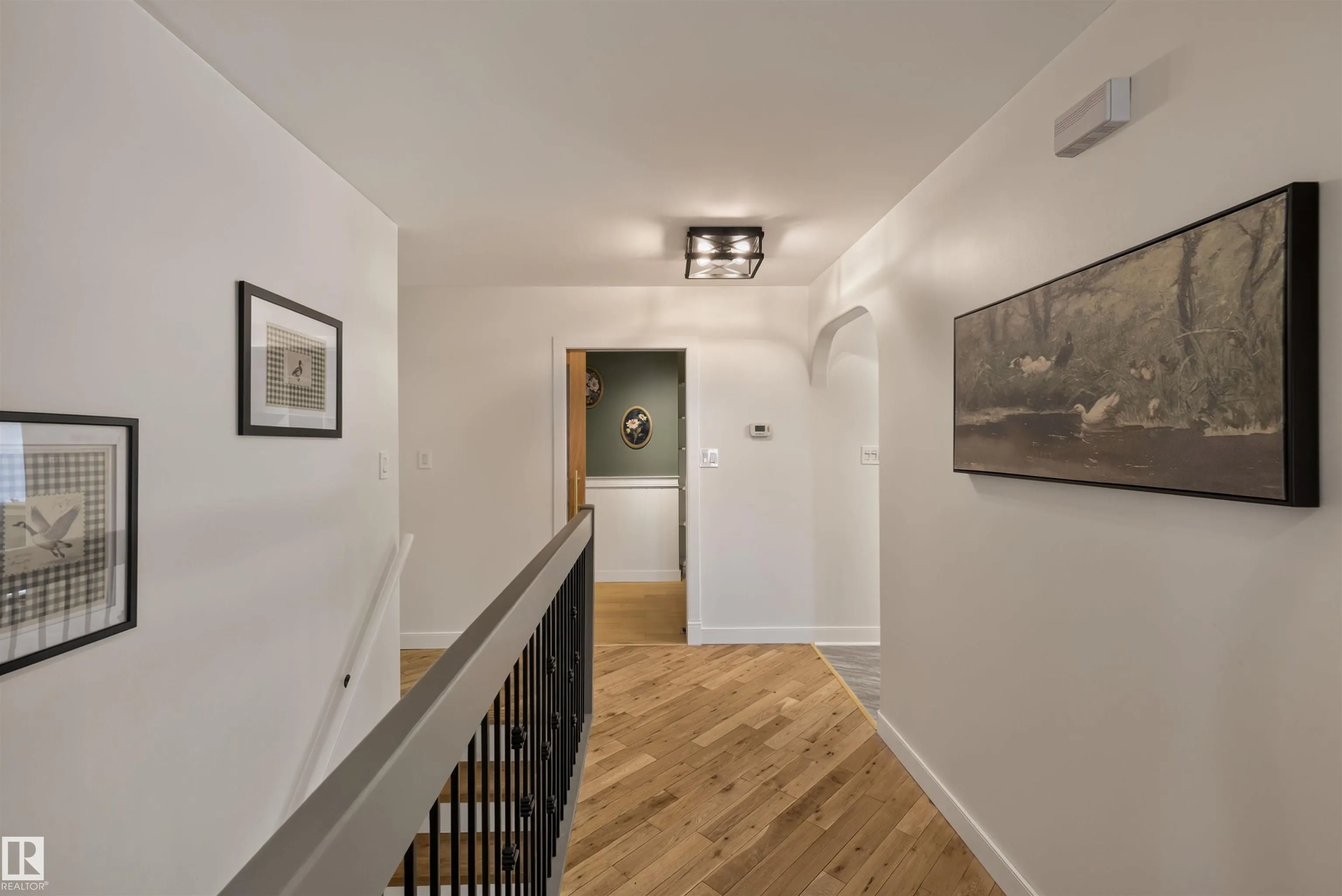 10563 35 AVE
