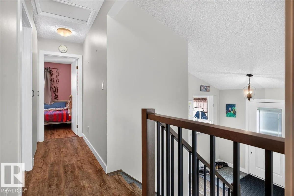 39 MCNABB Crescent