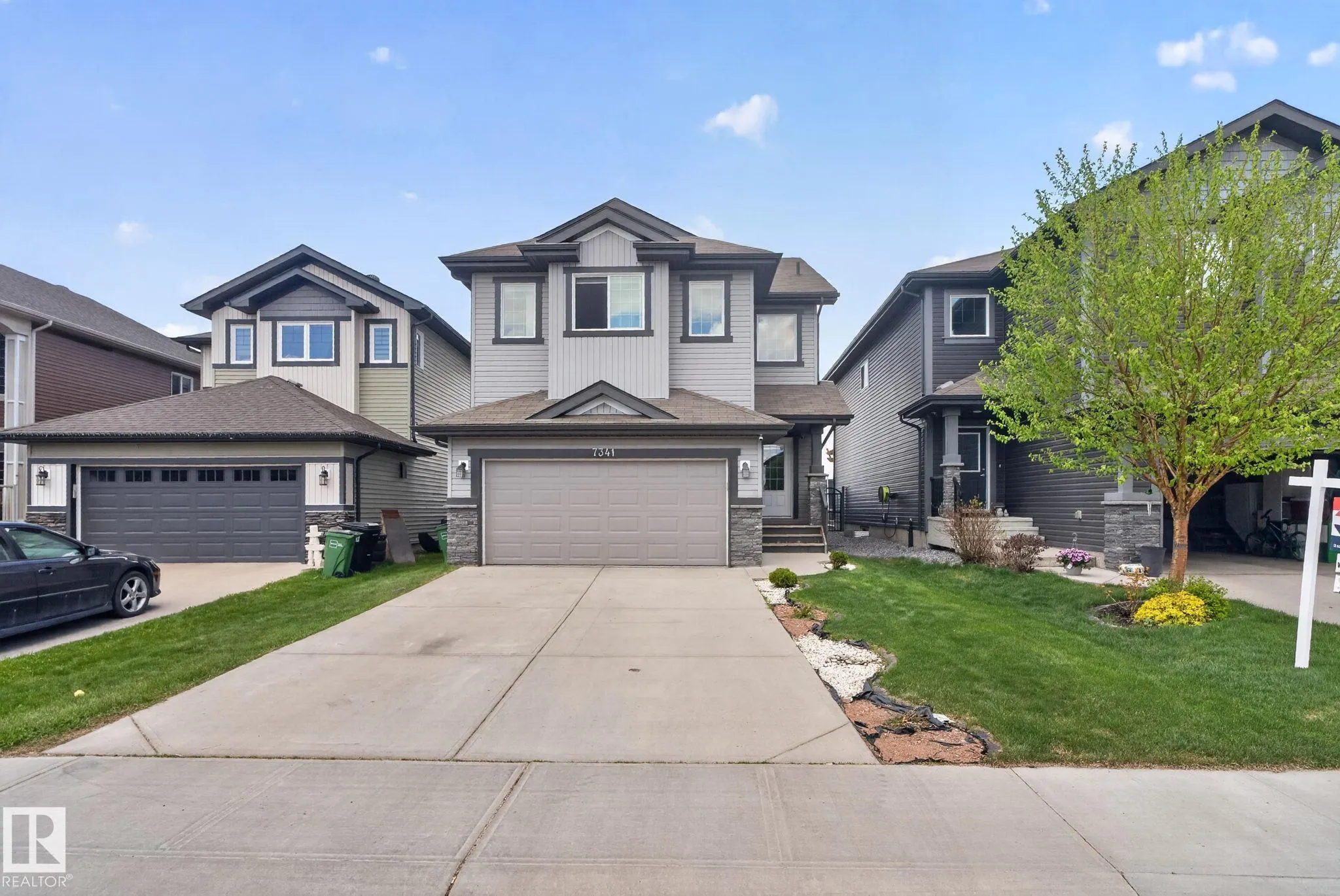 7341 ARMOUR Crescent