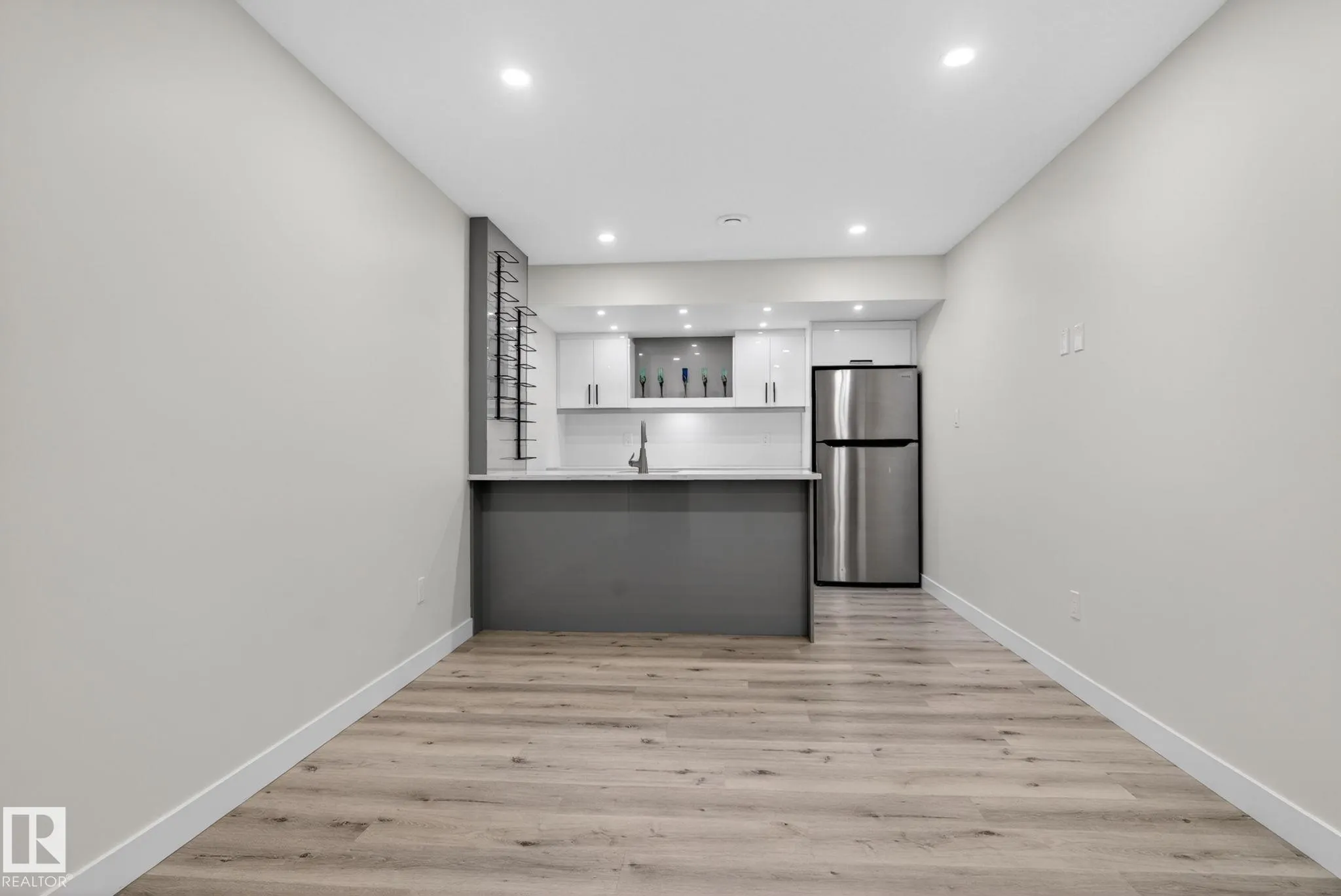 7341 ARMOUR Crescent