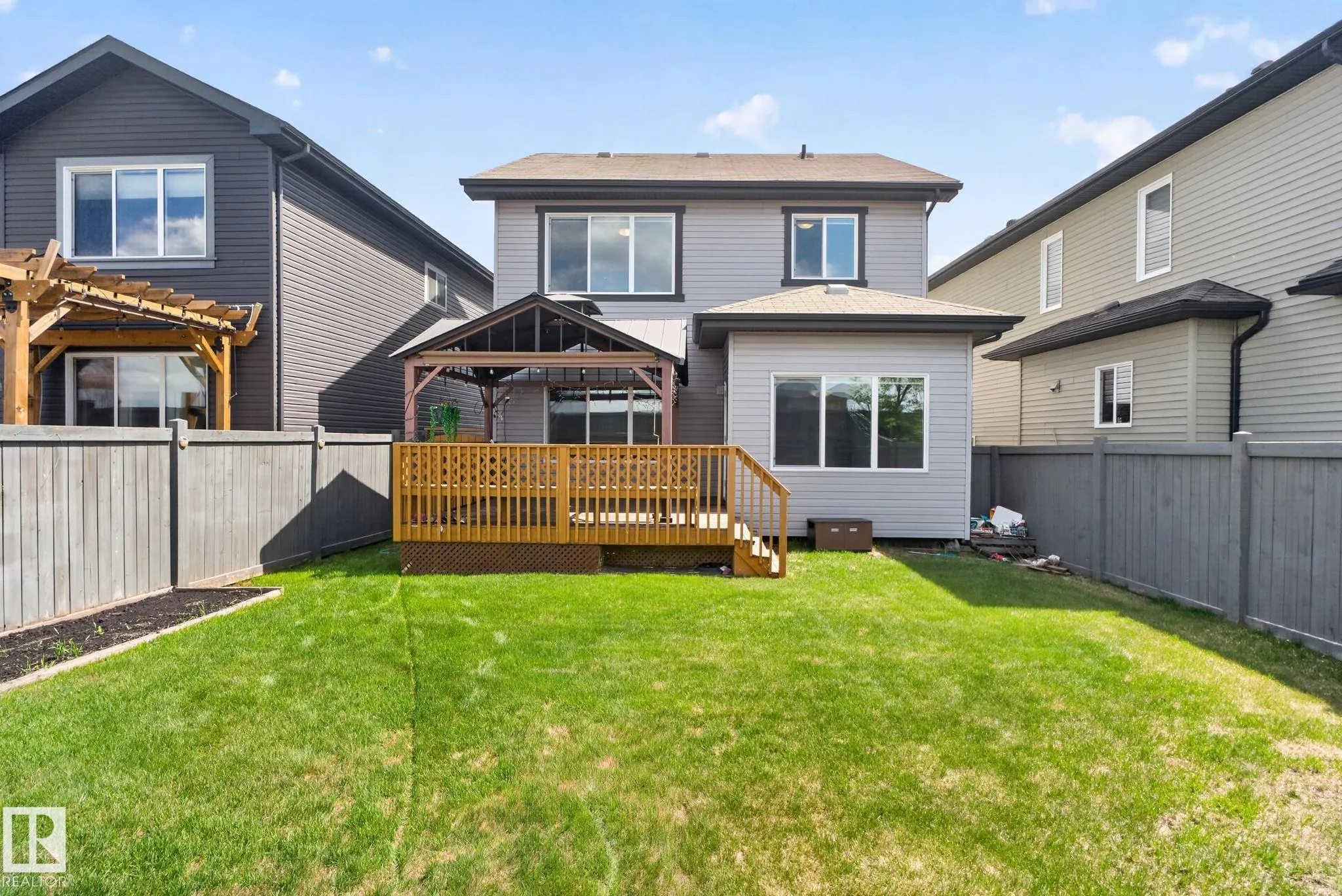 7341 ARMOUR Crescent