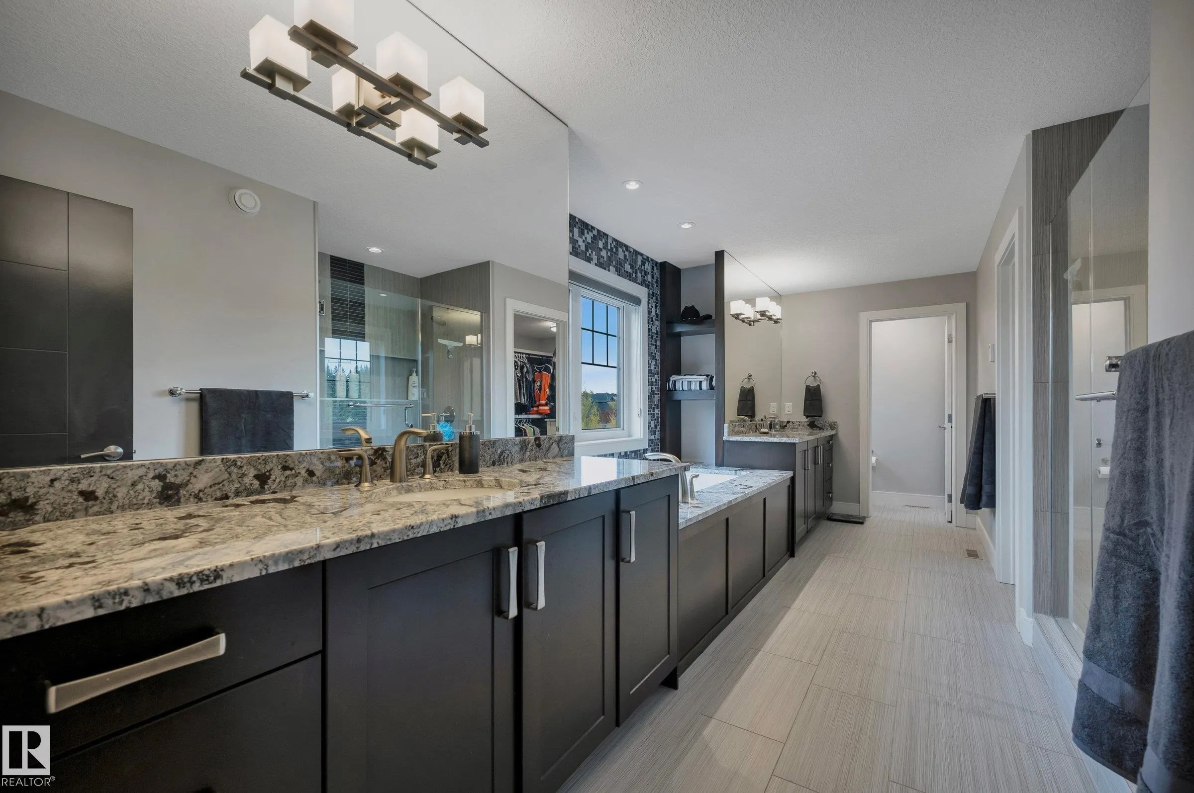 4431 KENNEDY Cove