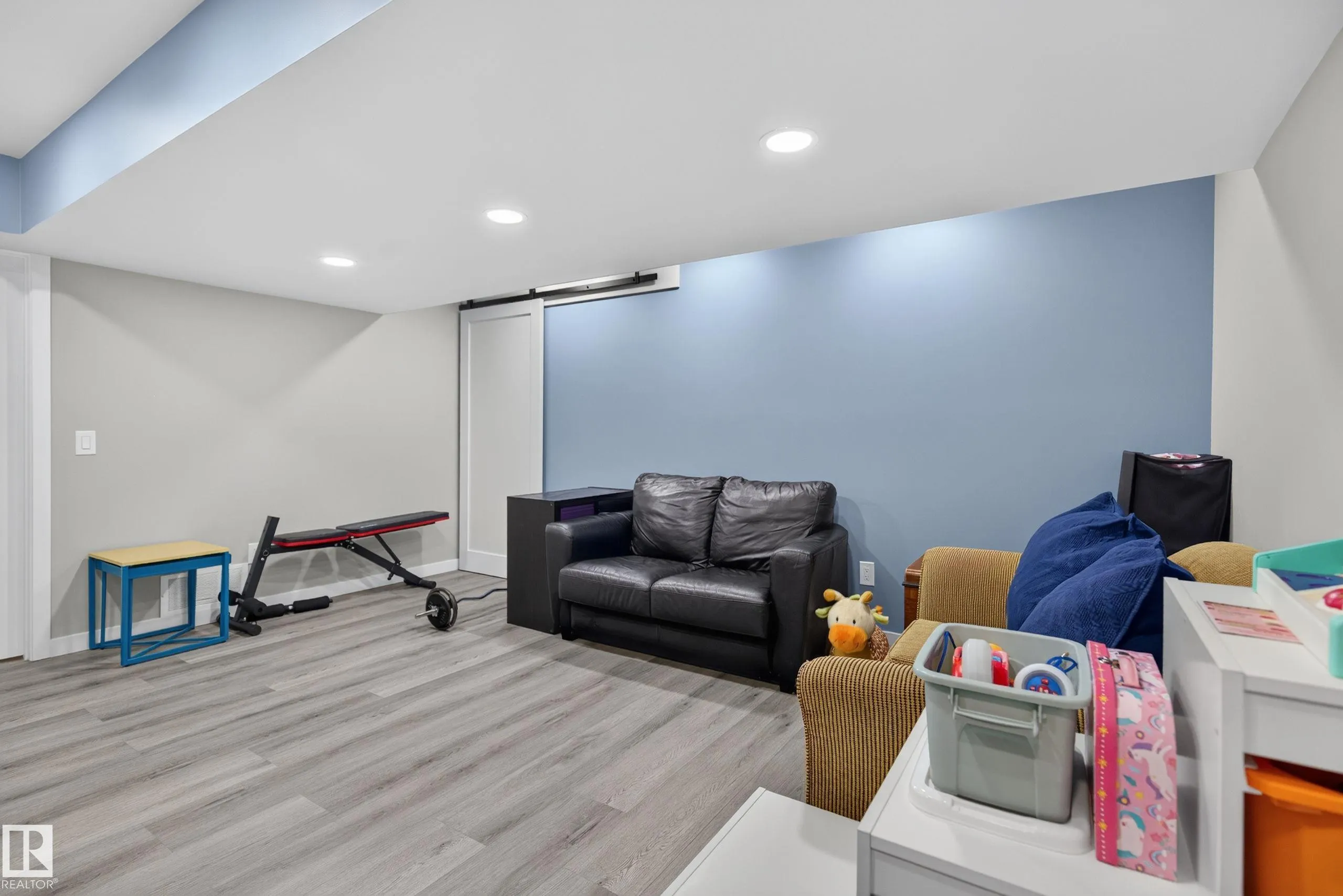 360 CHARLESWORTH Drive