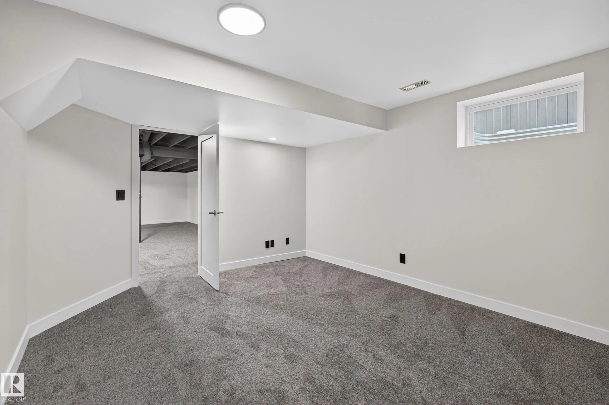 123 WALKER Road