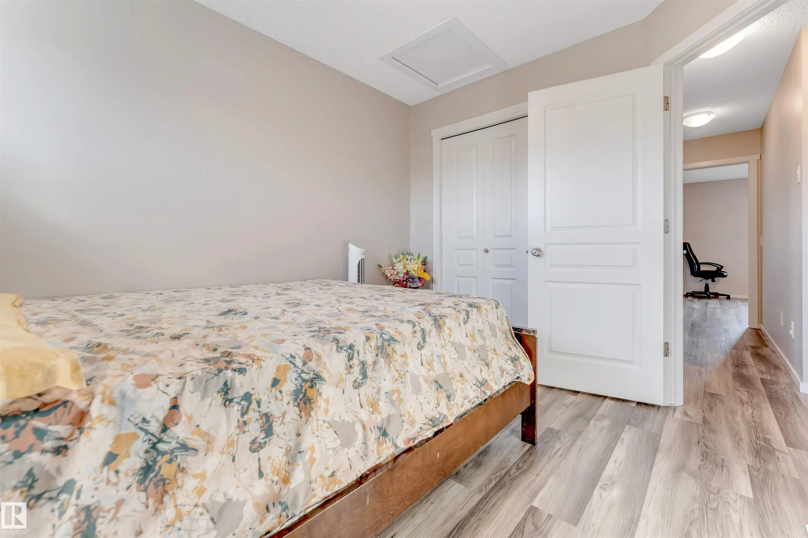 2870 maple Way