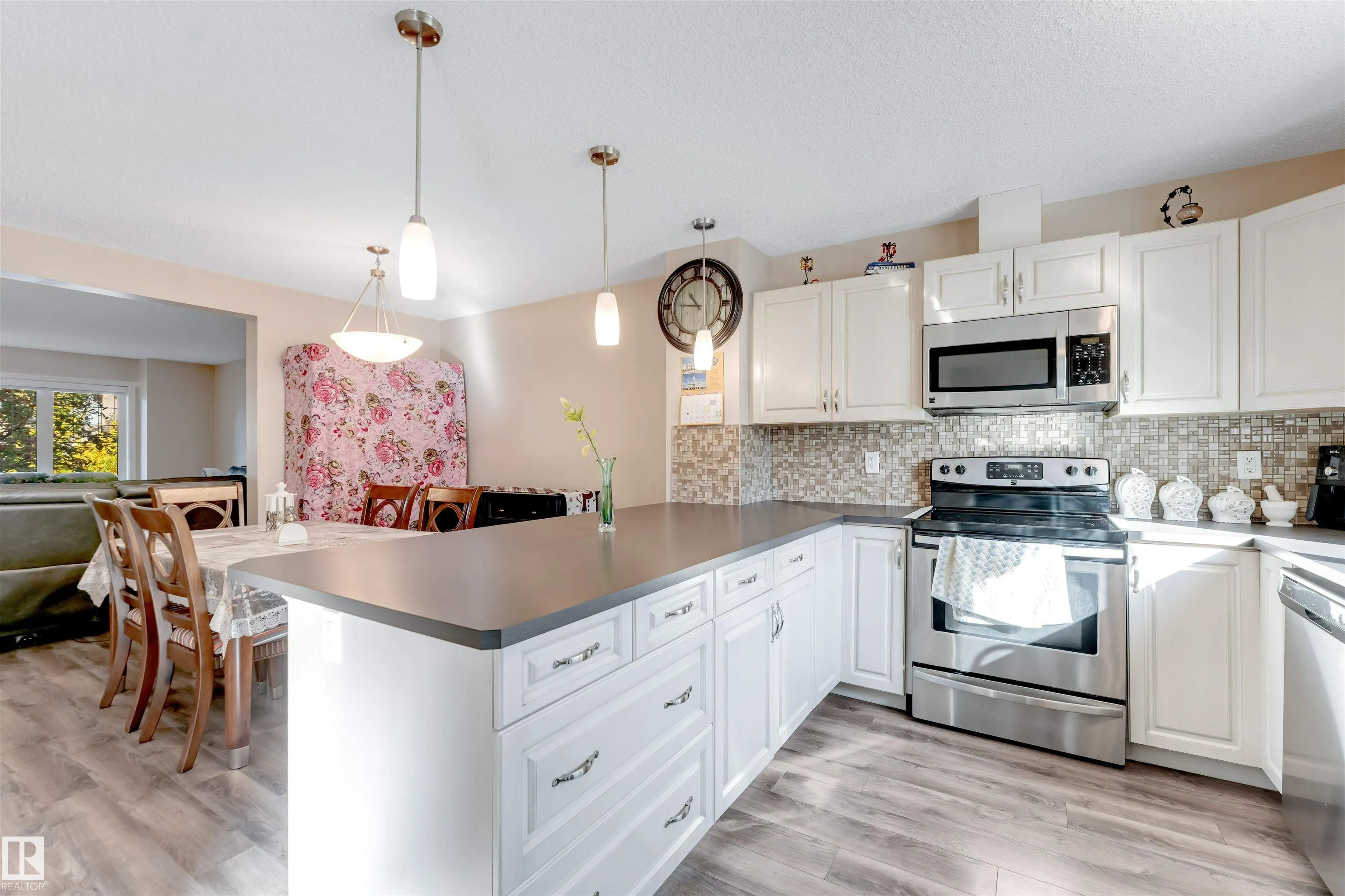 2870 maple Way