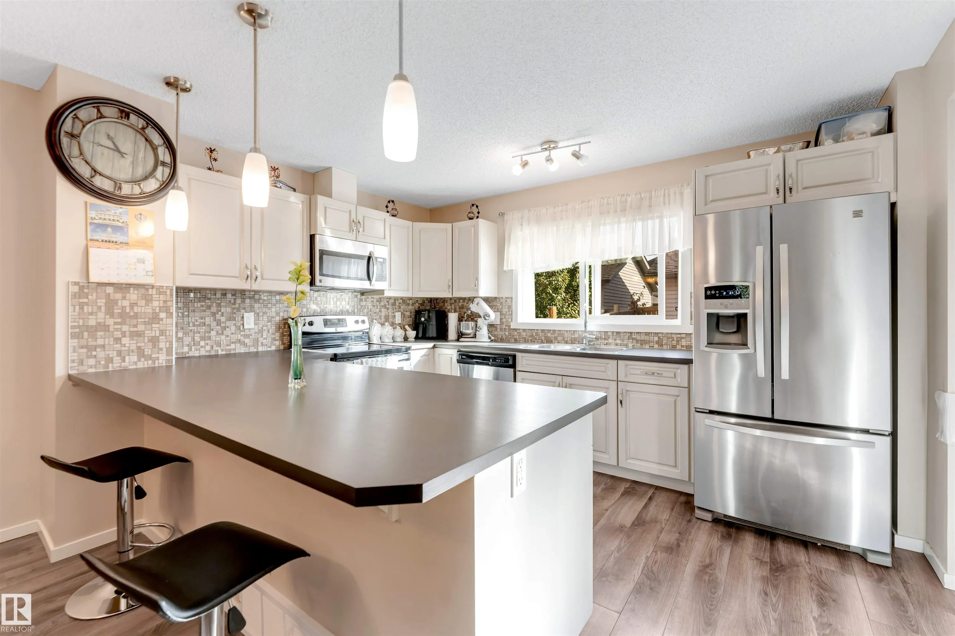 2870 maple Way