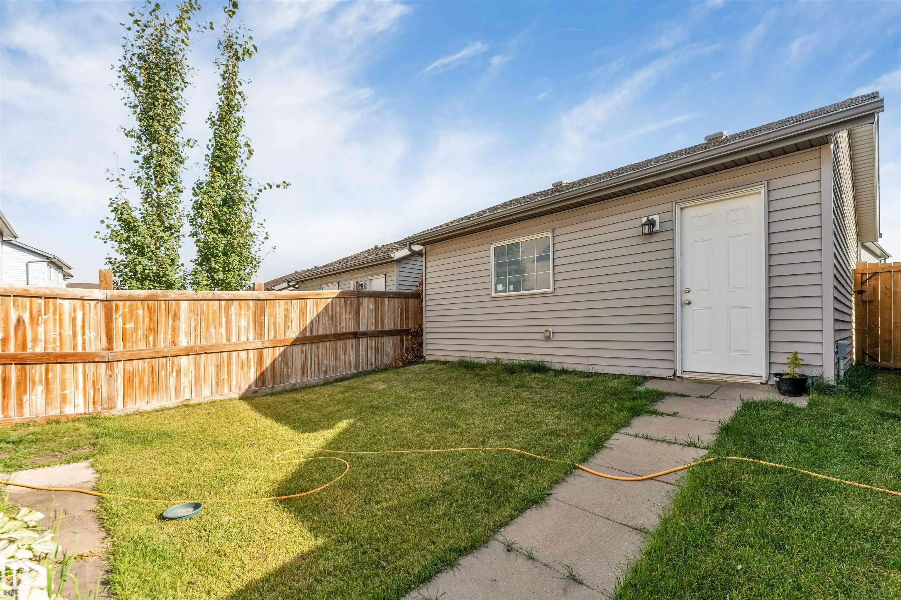2870 maple Way