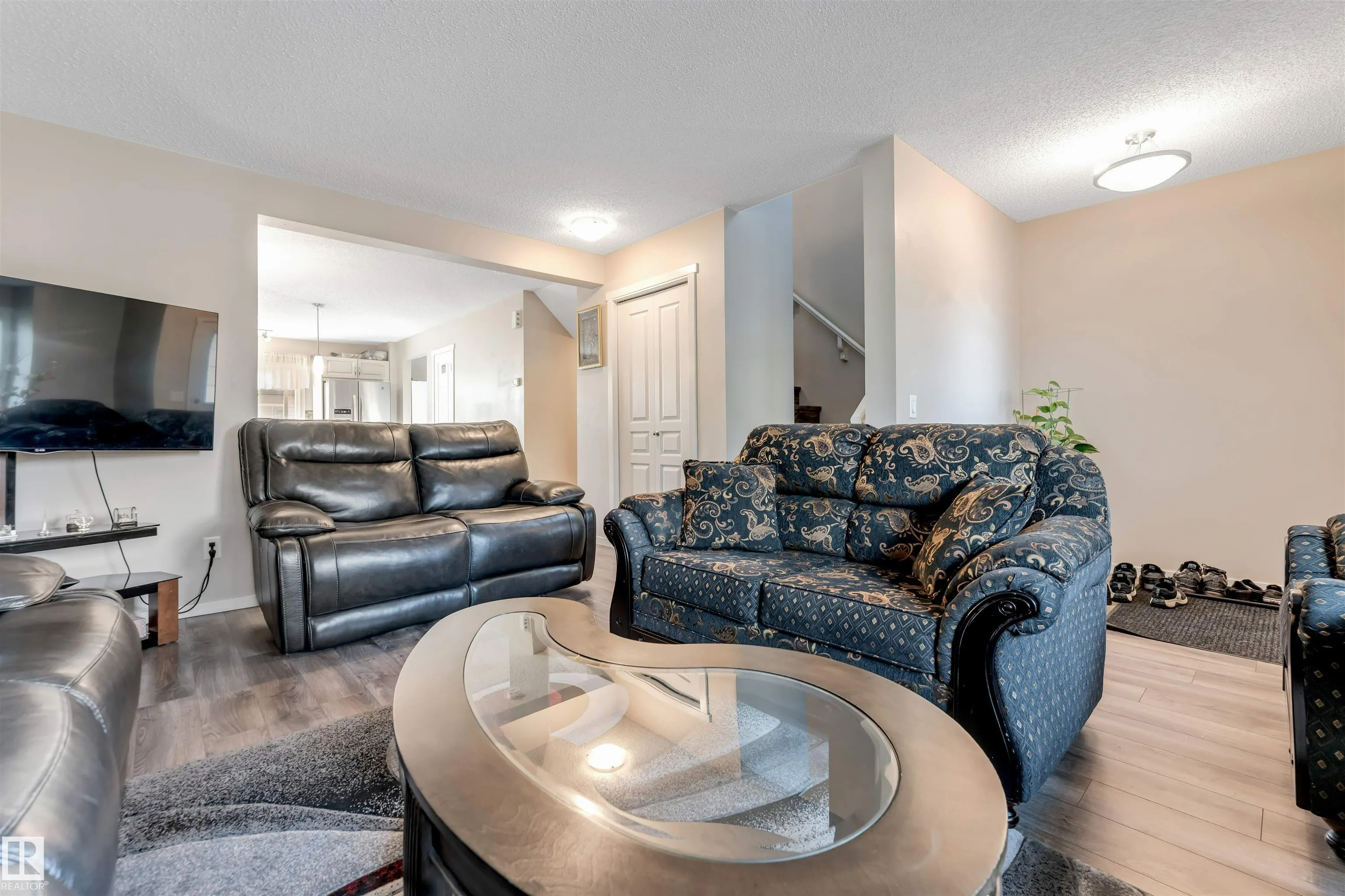 2870 maple Way