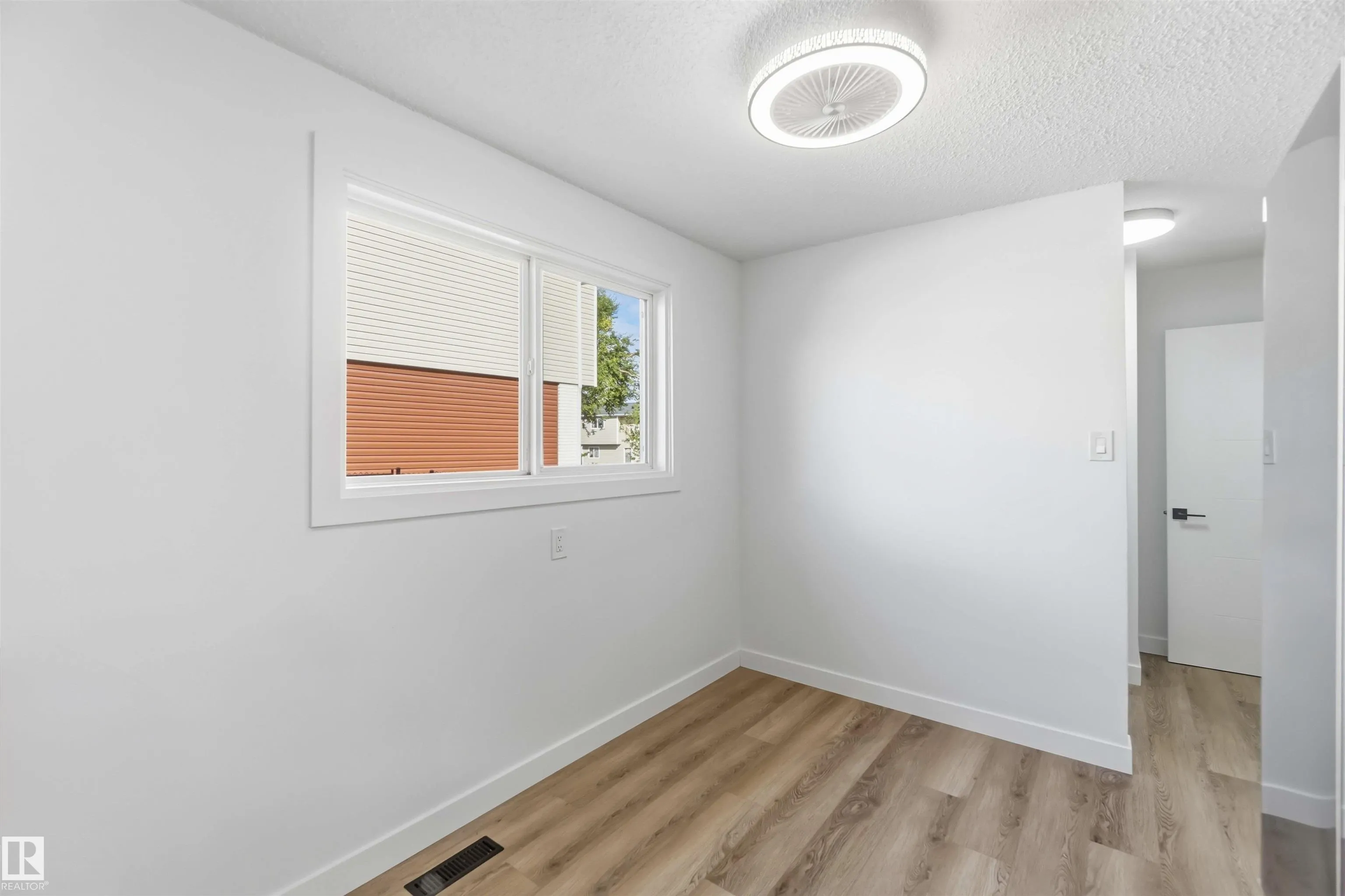 160 HABITAT Crescent