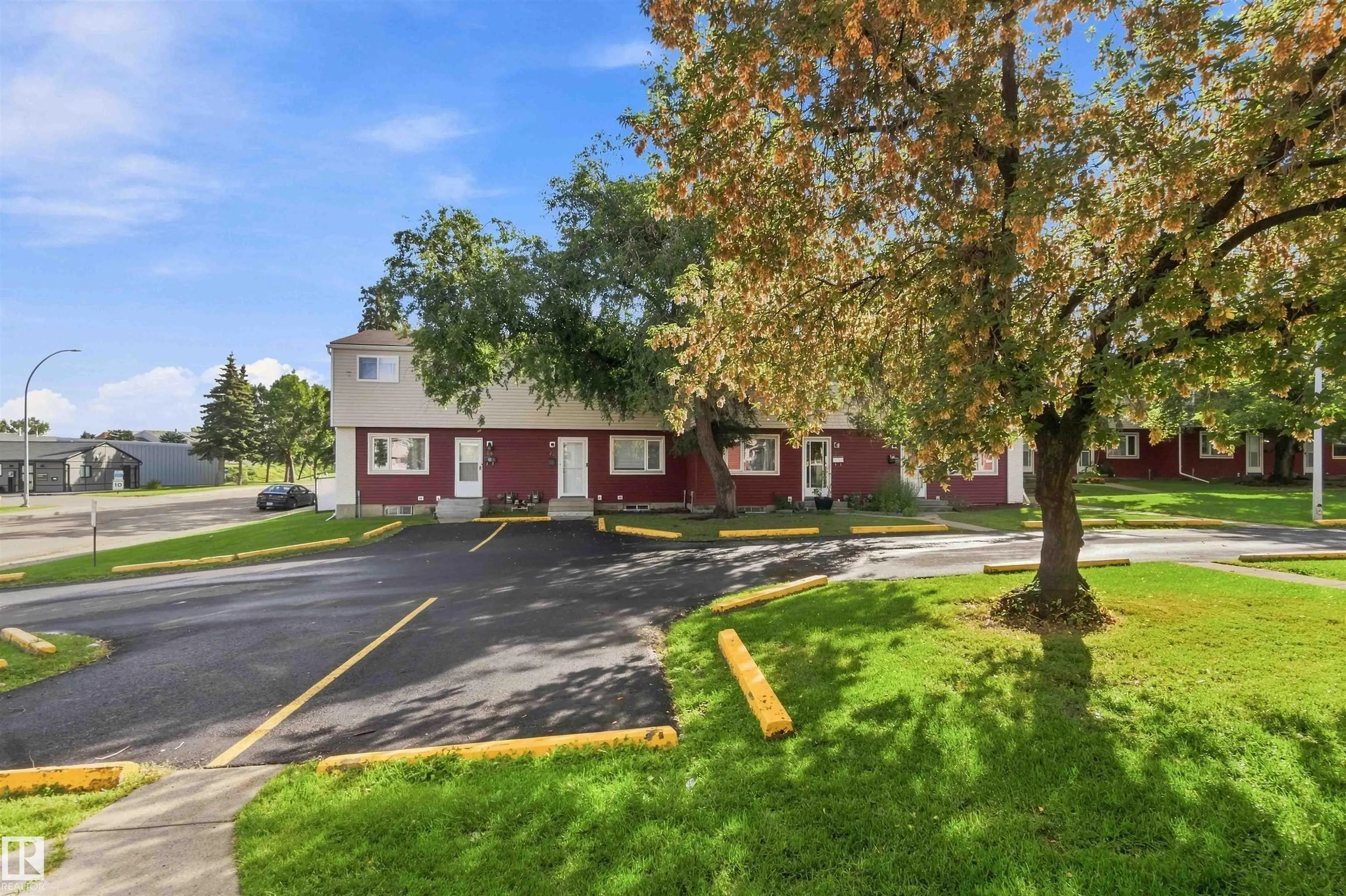 160 HABITAT Crescent