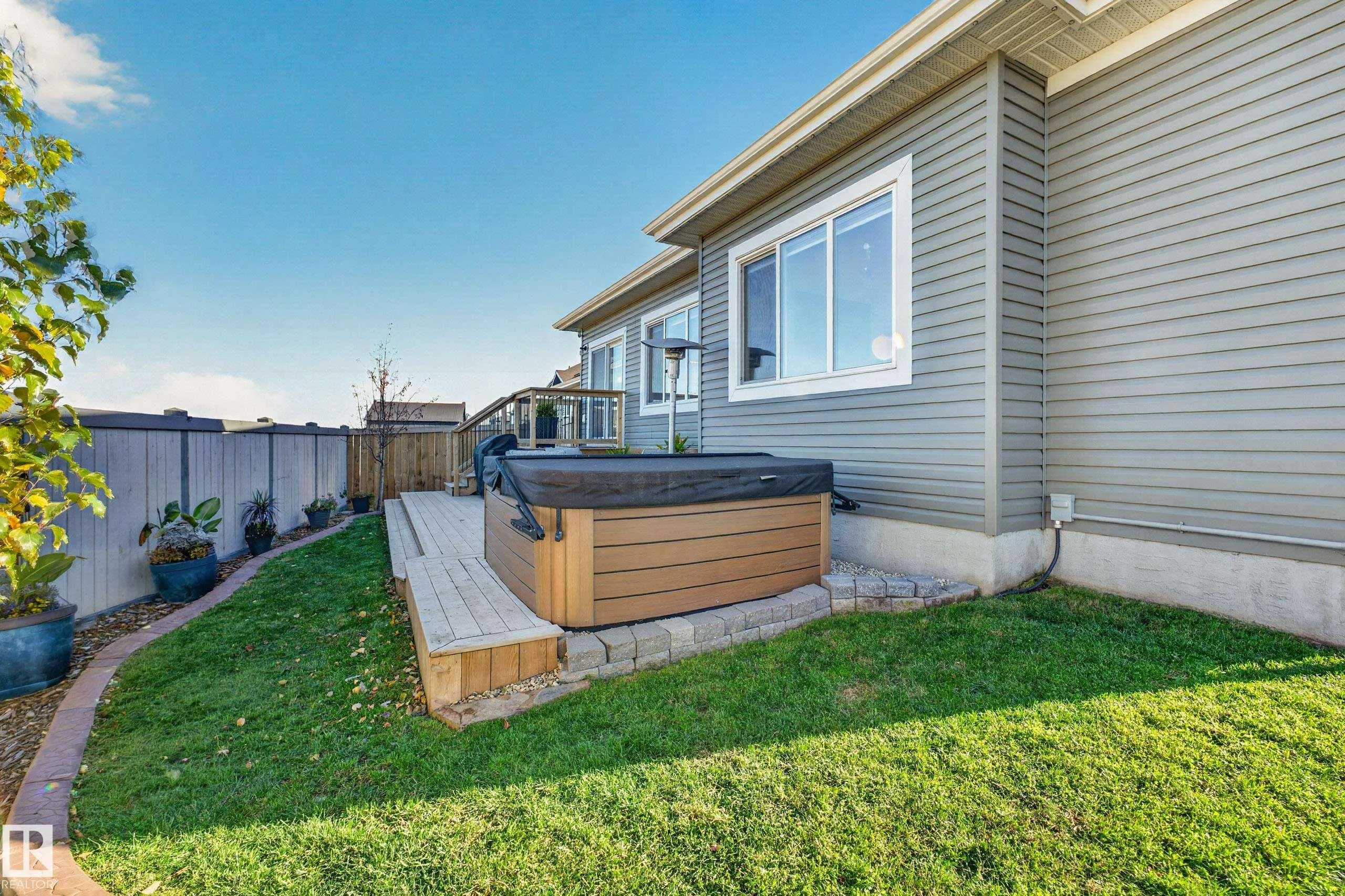 45 DARBY Crescent