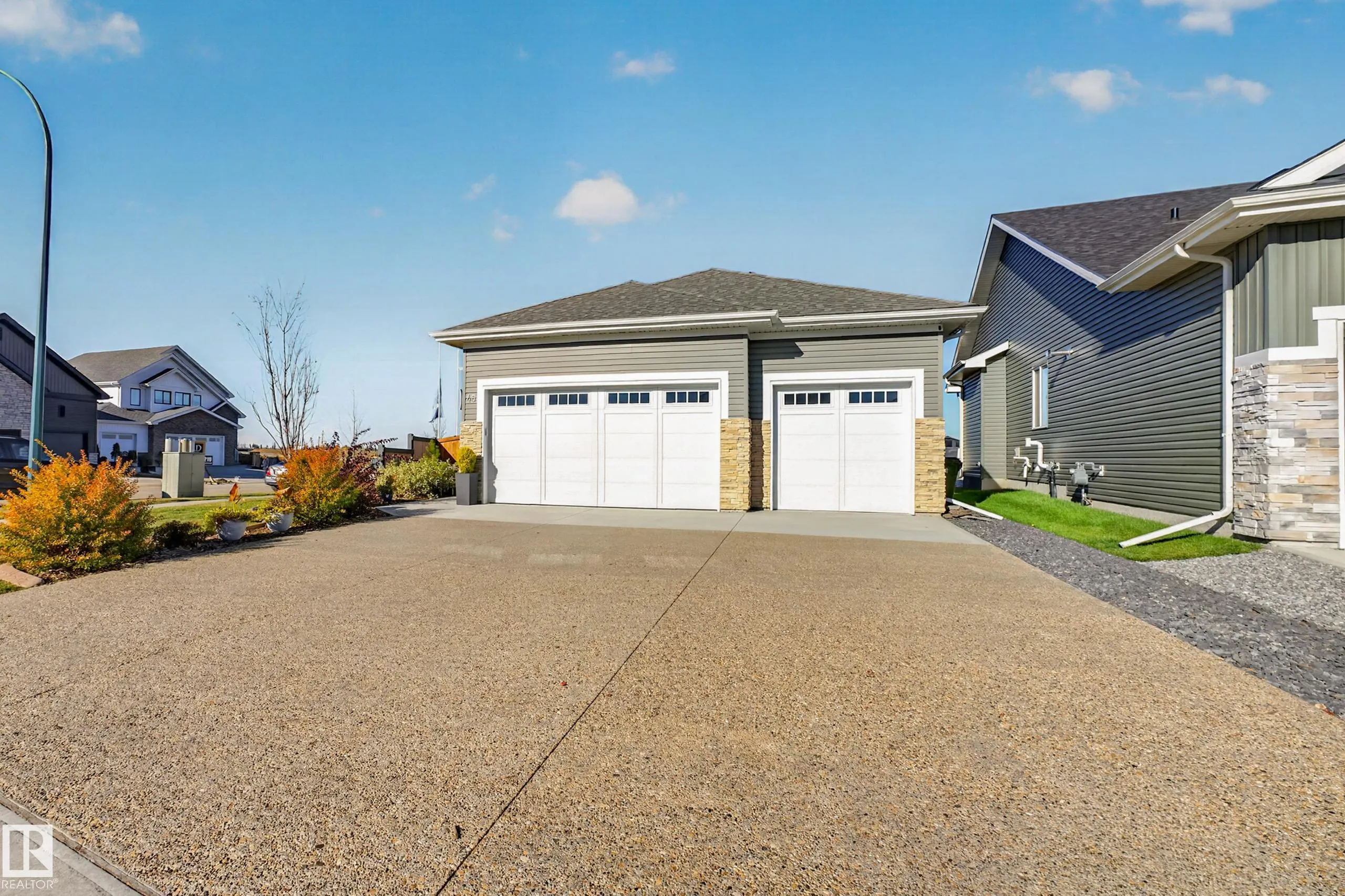 45 DARBY Crescent