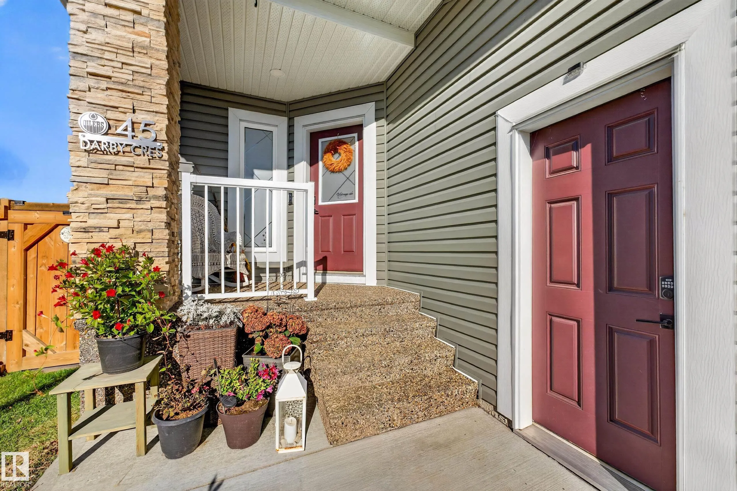 45 DARBY Crescent