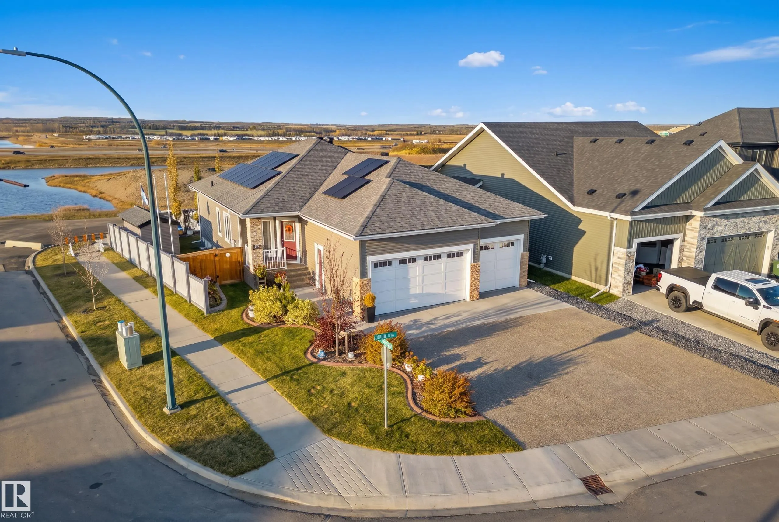 45 DARBY Crescent