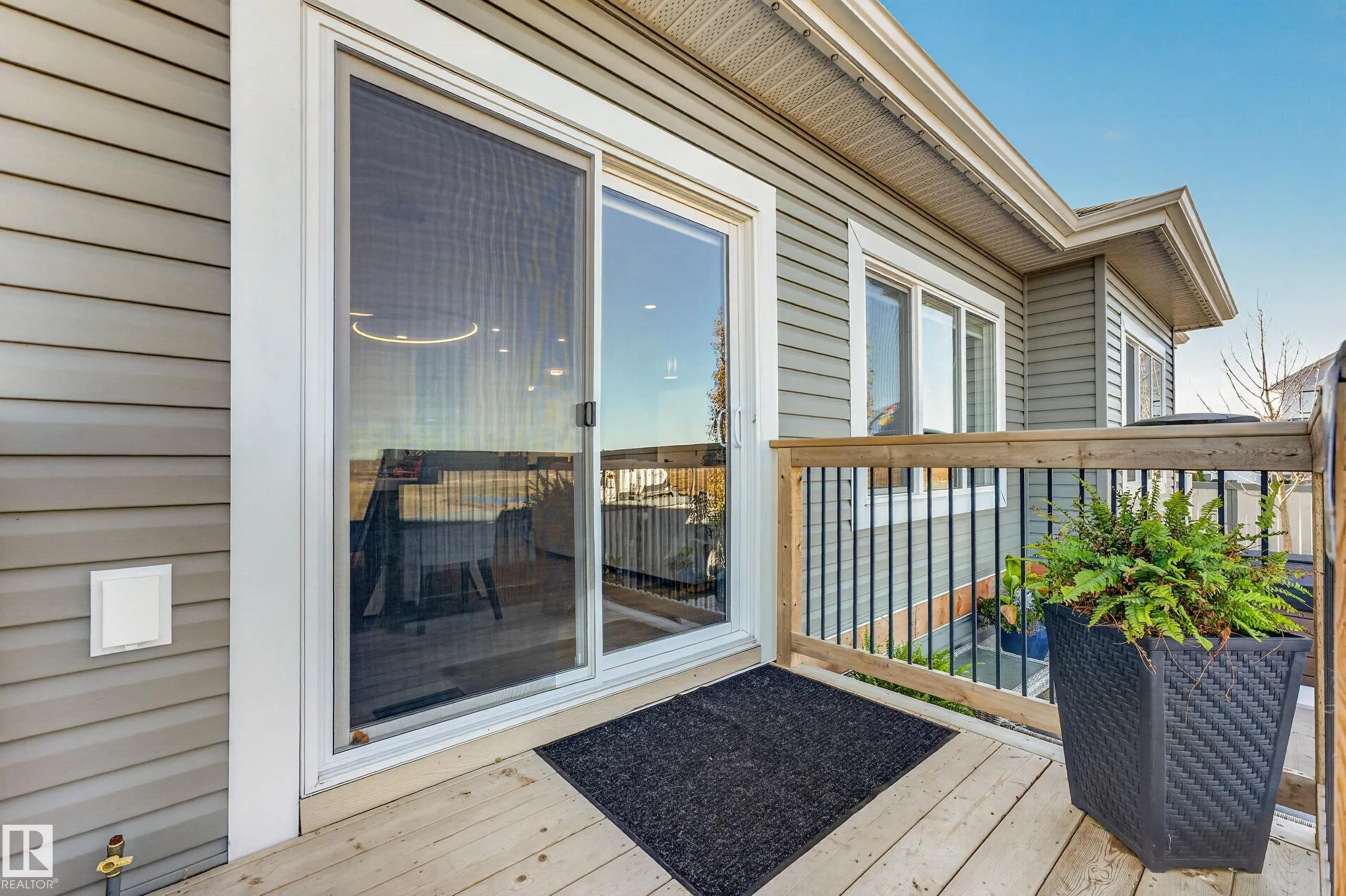 45 DARBY Crescent