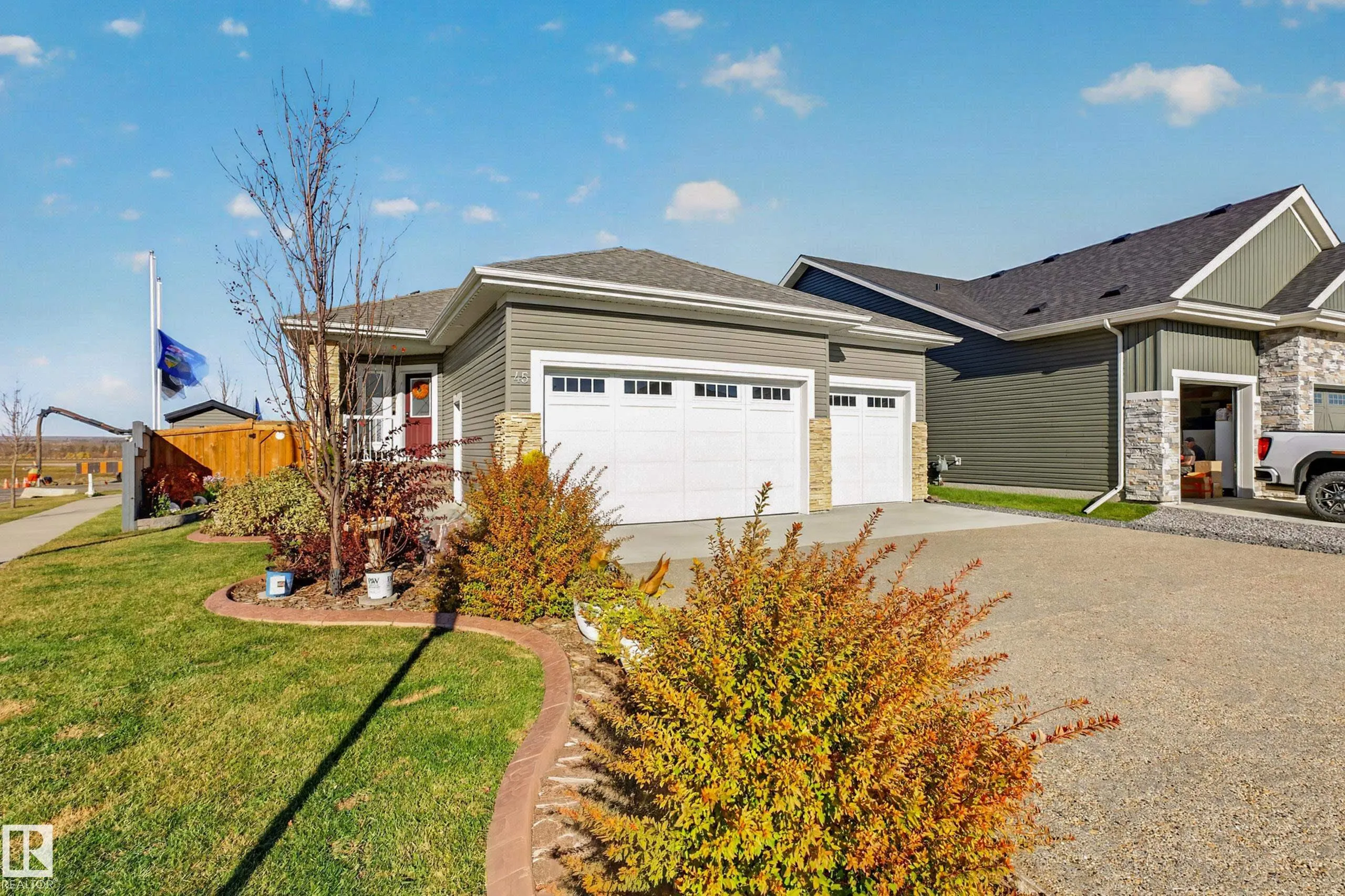45 DARBY Crescent