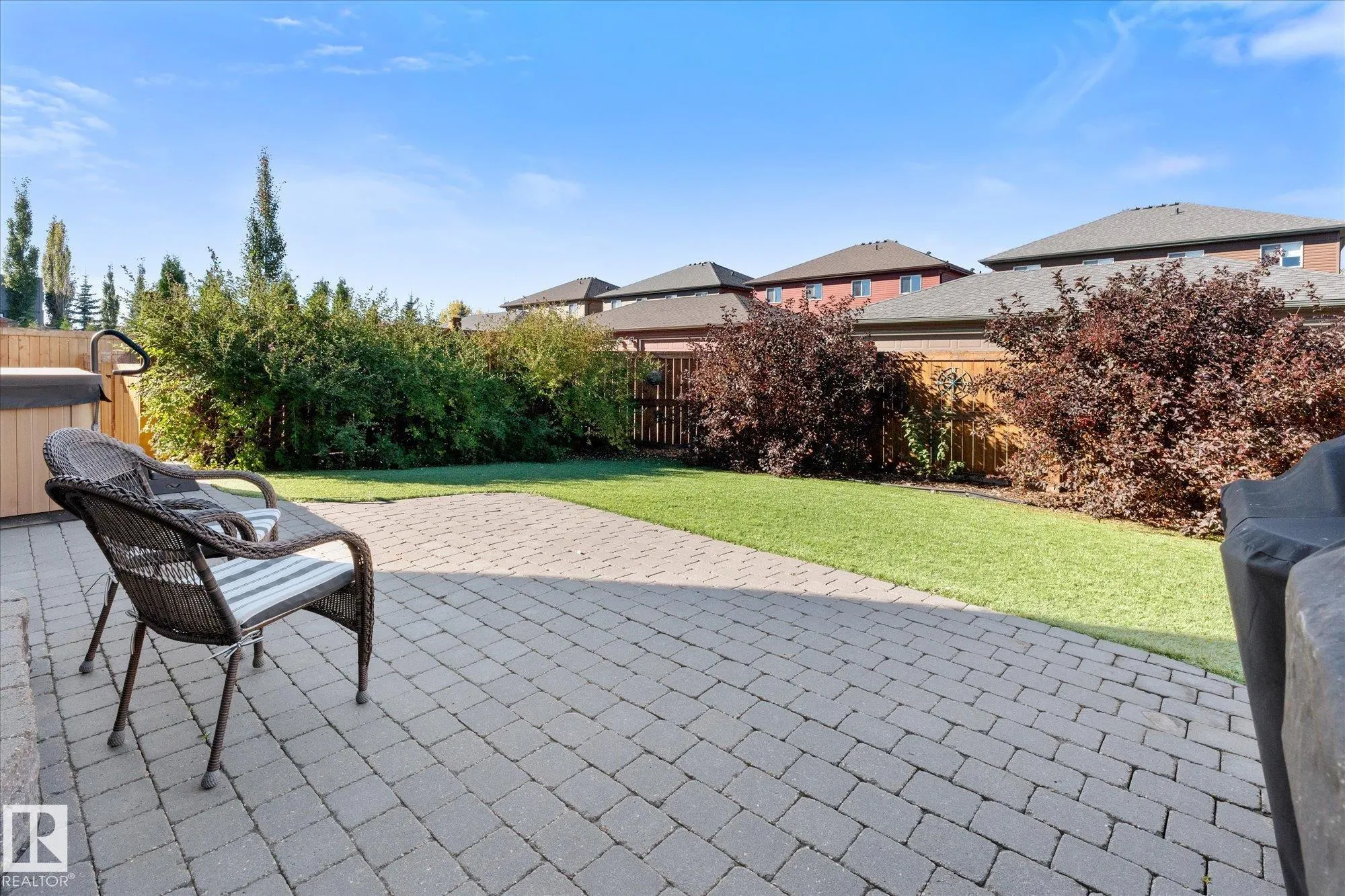 11 PRESCOTT Close