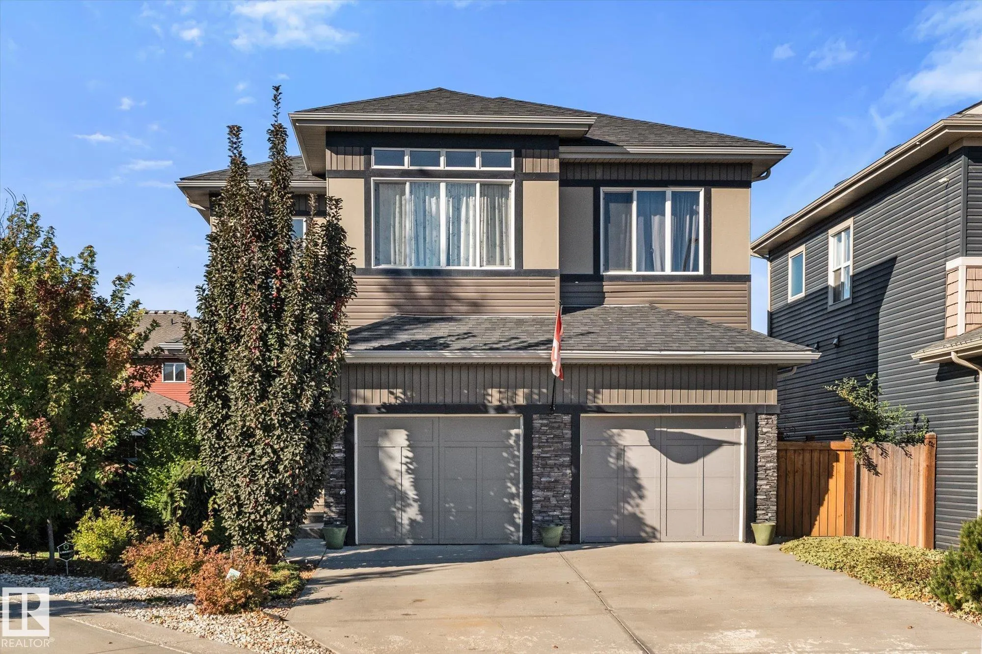 11 PRESCOTT Close