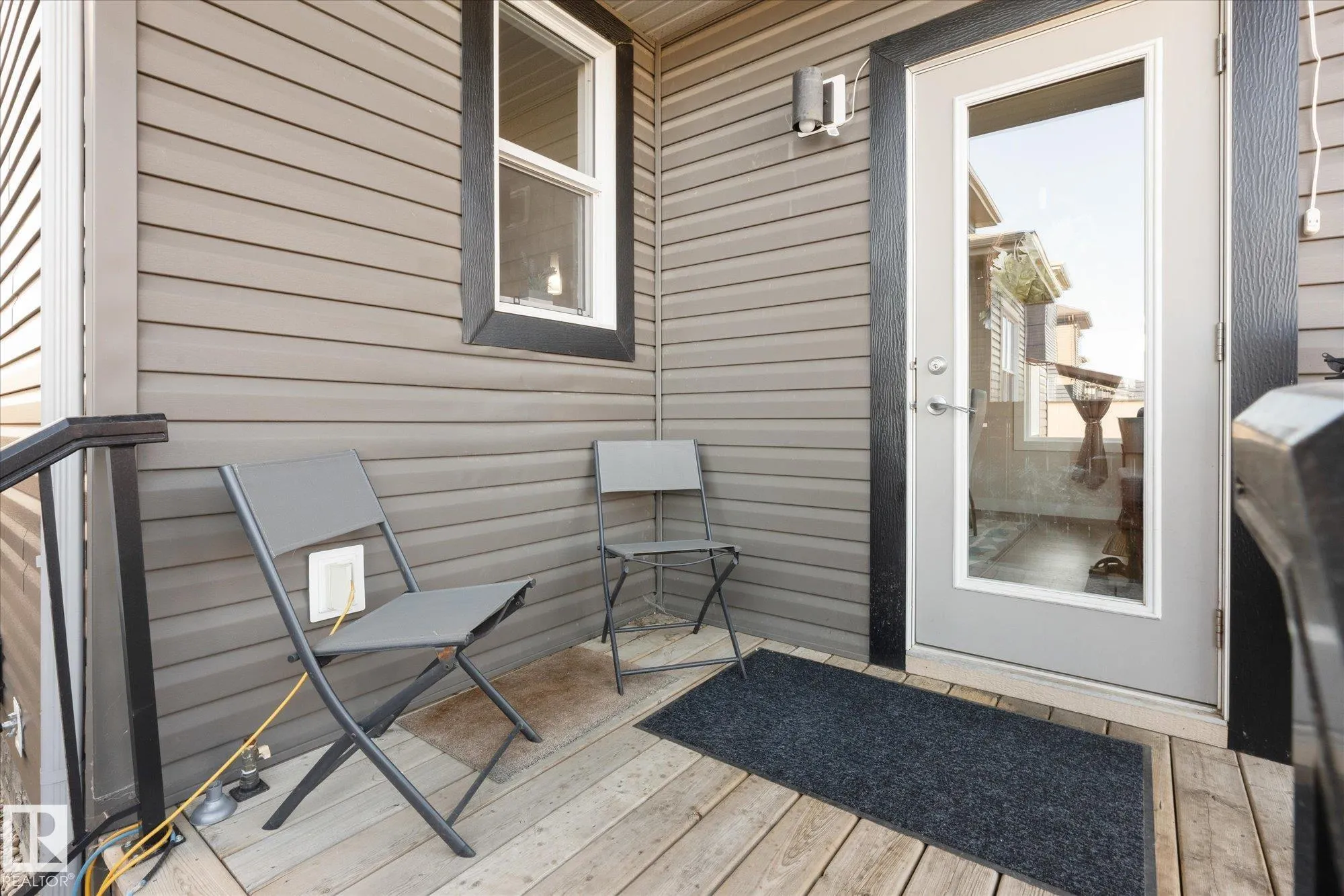 11 PRESCOTT Close